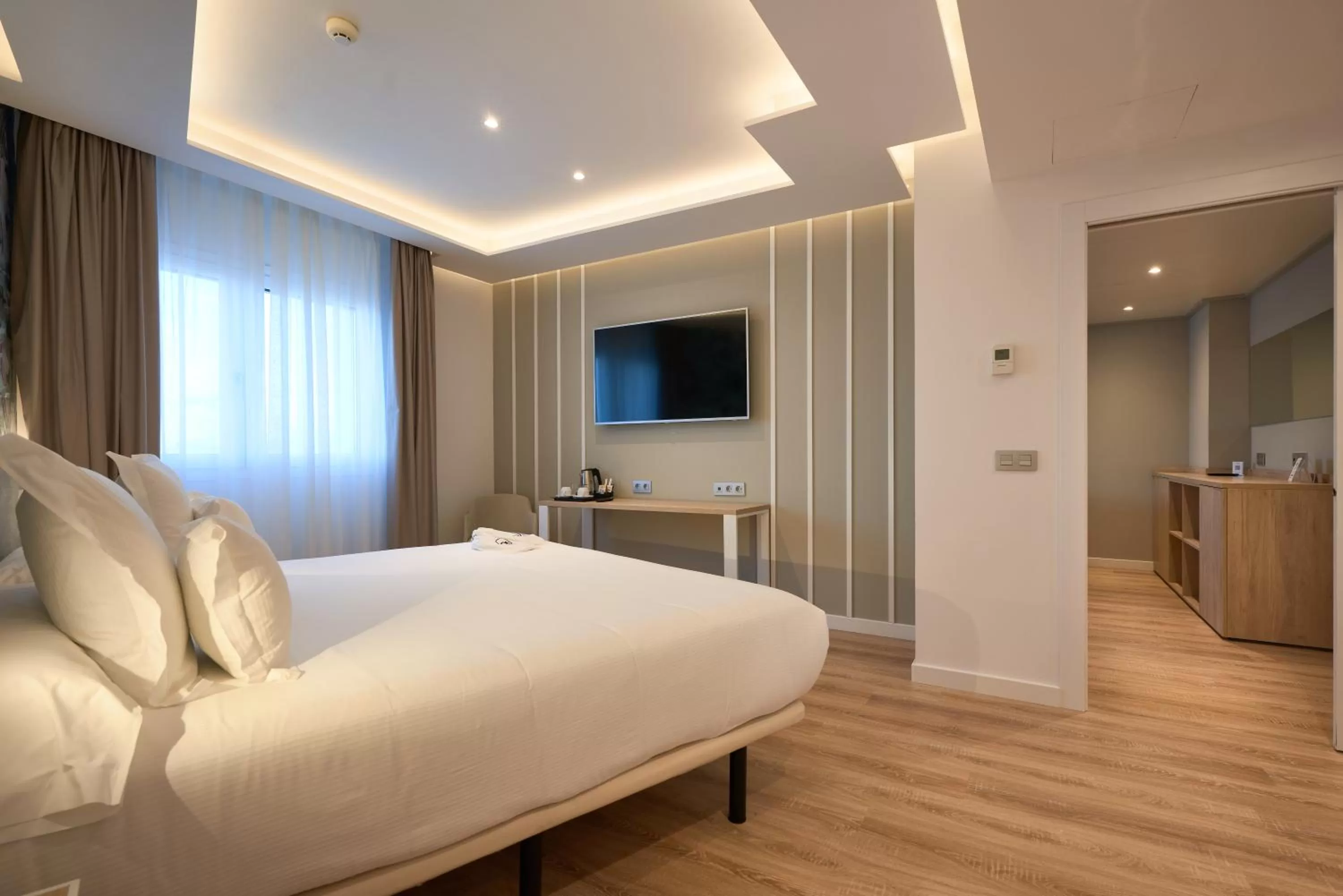 Photo of the whole room, Bed in Monte Triana