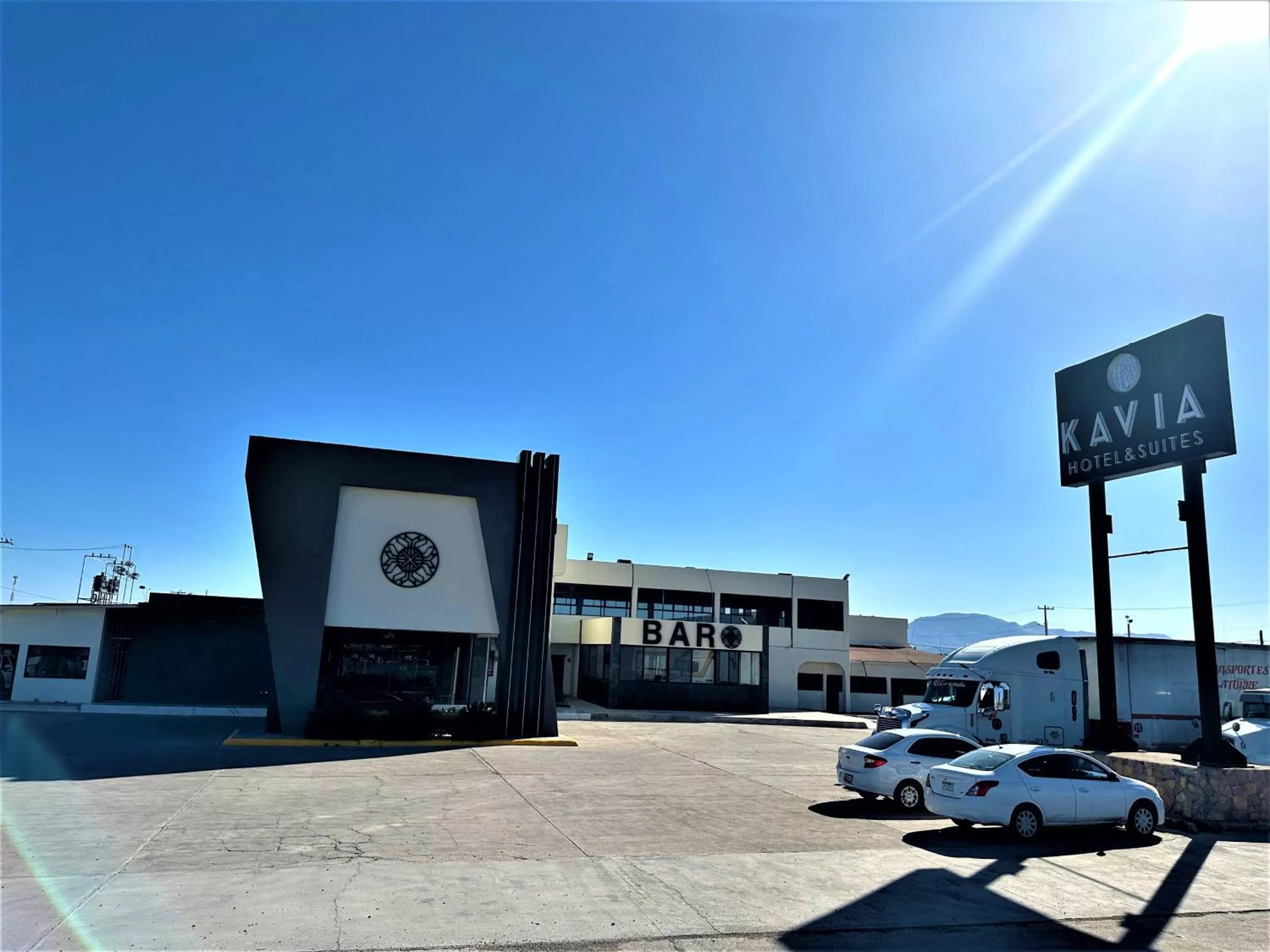 Facade/entrance in KAVIA MEOQUI HOTEL & SUITES