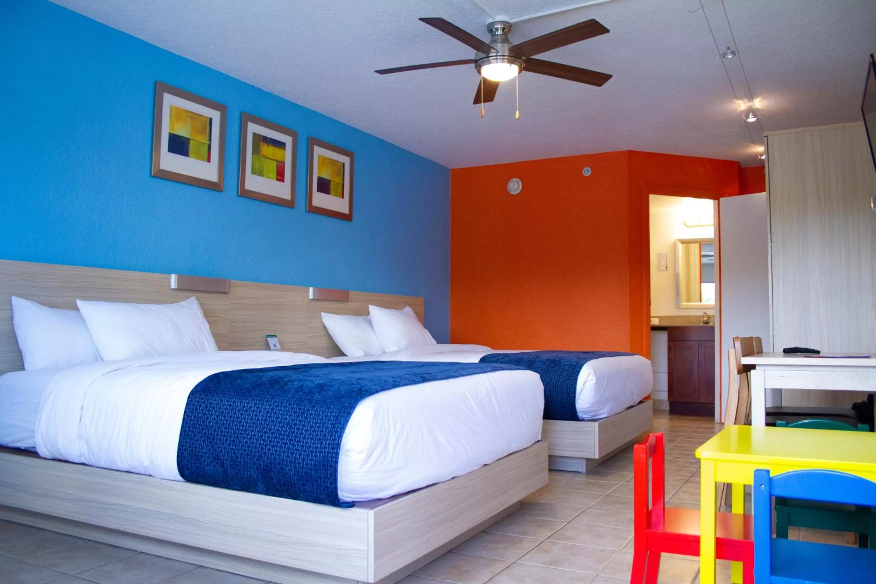 Photo of the whole room, Bed in Ramada by Wyndham Flamingo Water Park