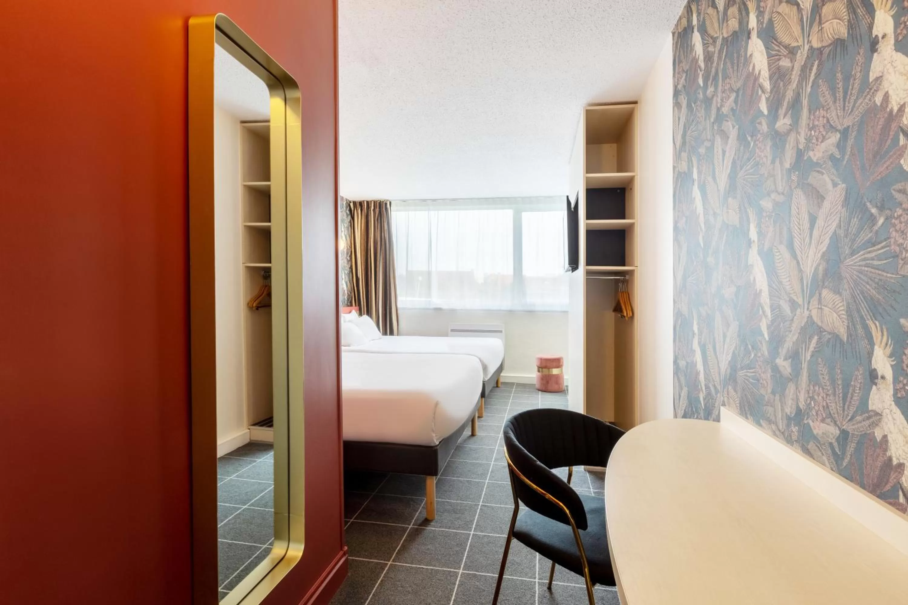 Property building, Bed in Best Western Hotel du Lac Dunkerque- Restaurant ouvert 7/7 midi et soir