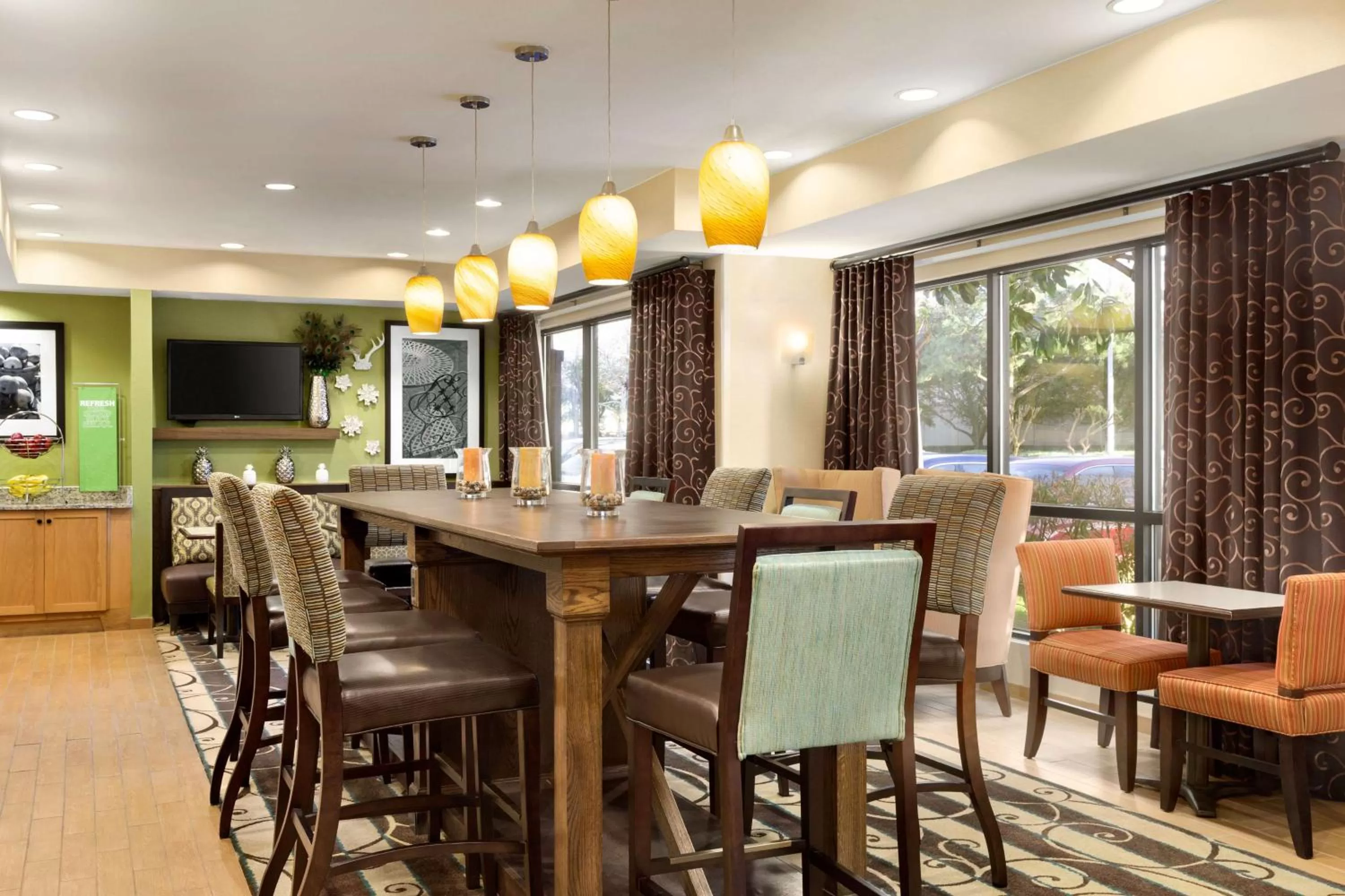 Breakfast in Hampton Inn Houston Willowbrook Mall