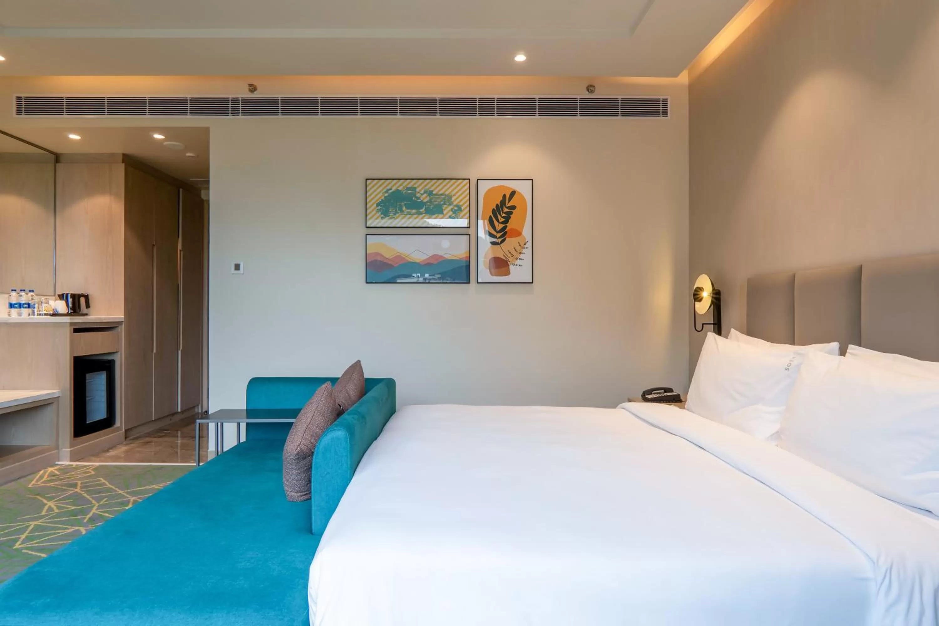 View (from property/room), Bed in Holiday Inn Katra Vaishno Devi by IHG