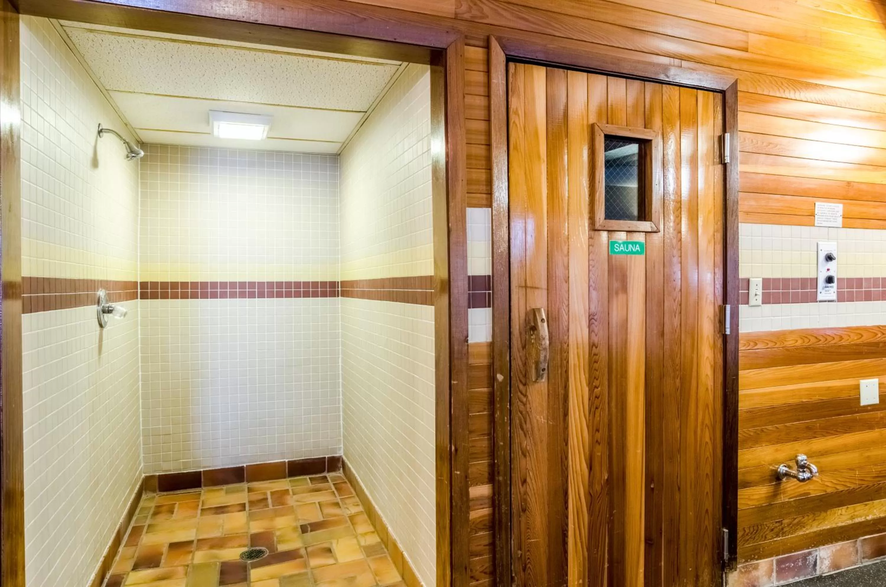 Fitness centre/facilities in Baymont by Wyndham Gillette