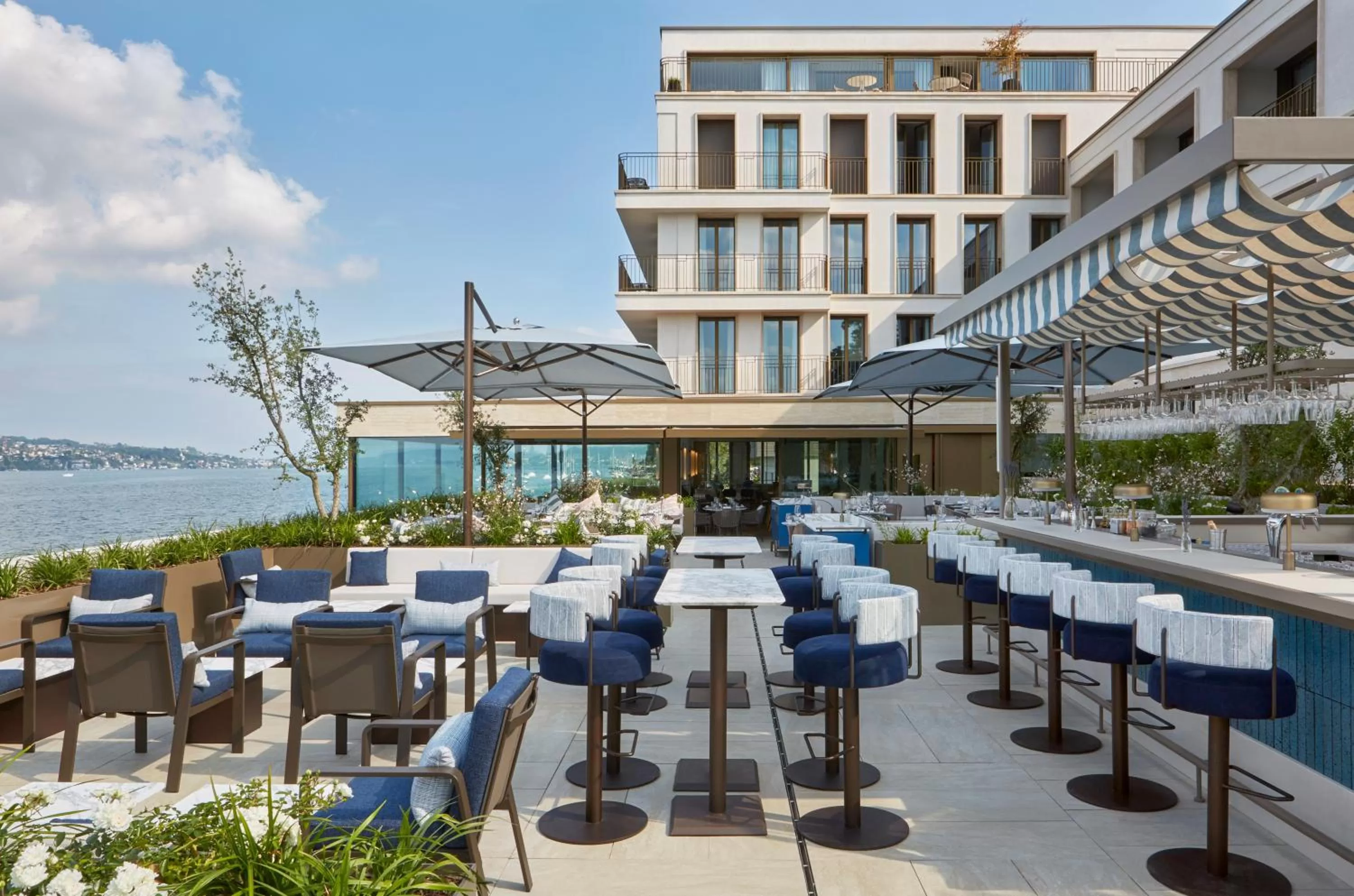 Restaurant/places to eat in Alex Lake Zürich