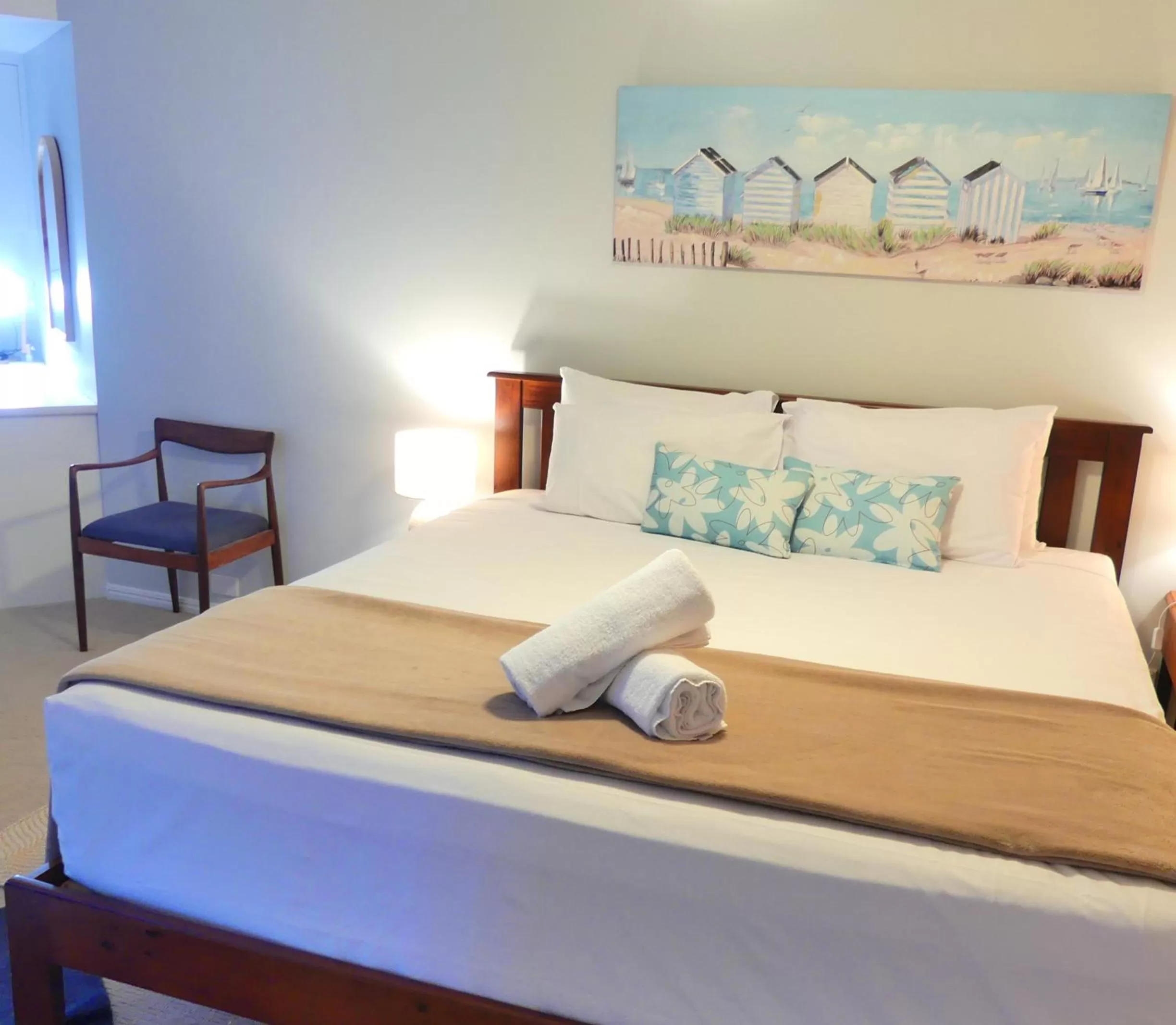 Bedroom, Bed in Bargara Blue Resort