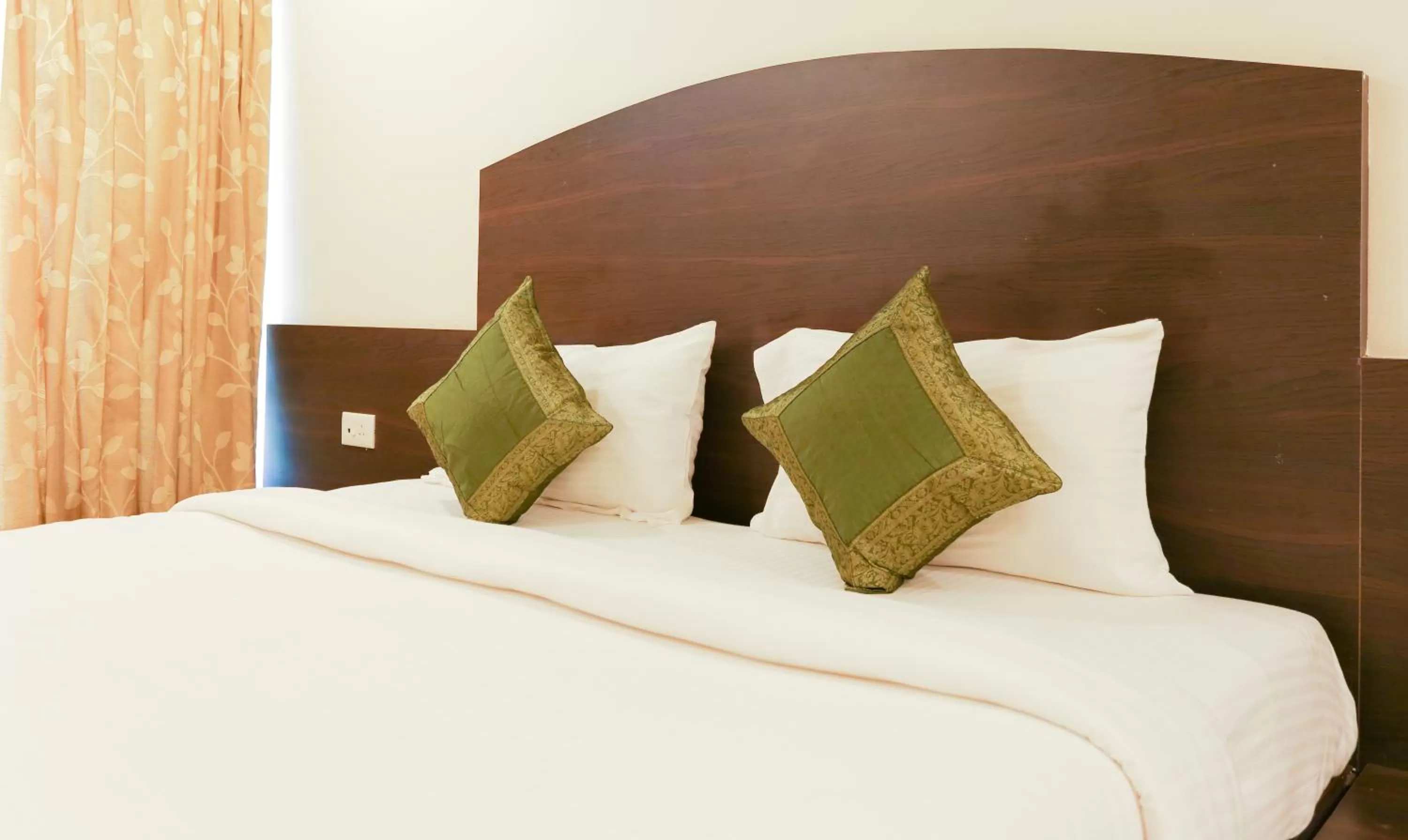 Photo of the whole room, Bed in Itsy Hotels Hill View Ex