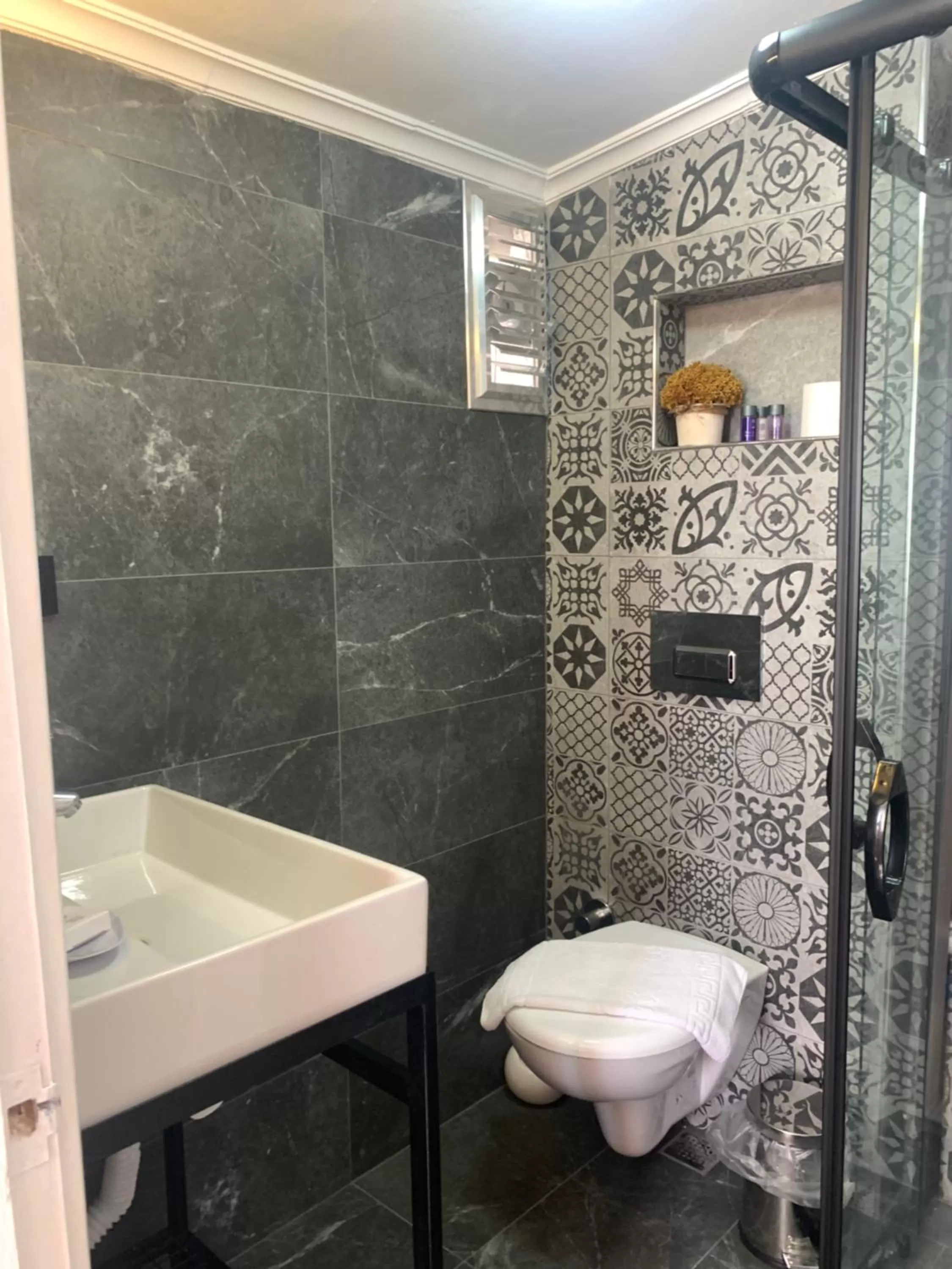 Bathroom in Tom Square Boutique Hotel