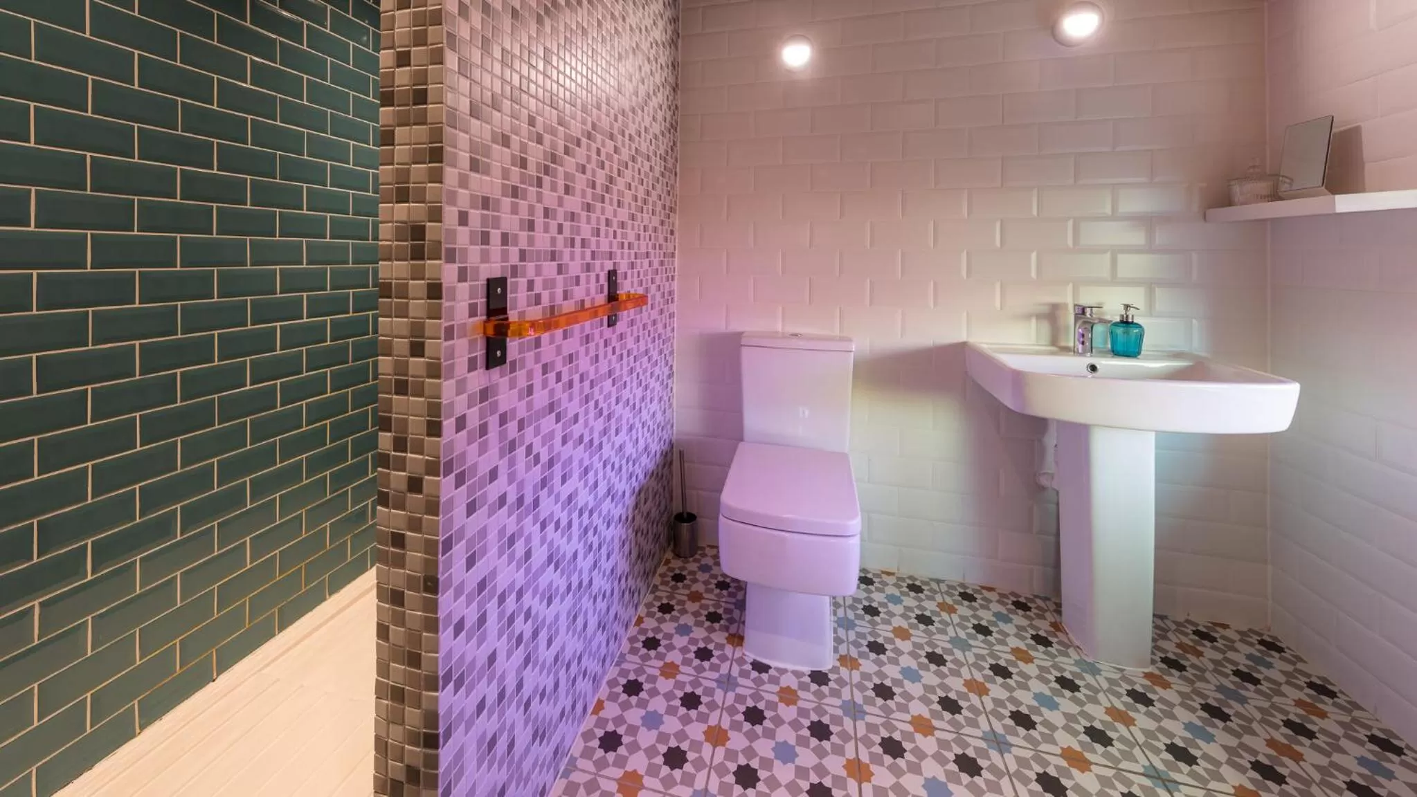 Bathroom in The Sheppey