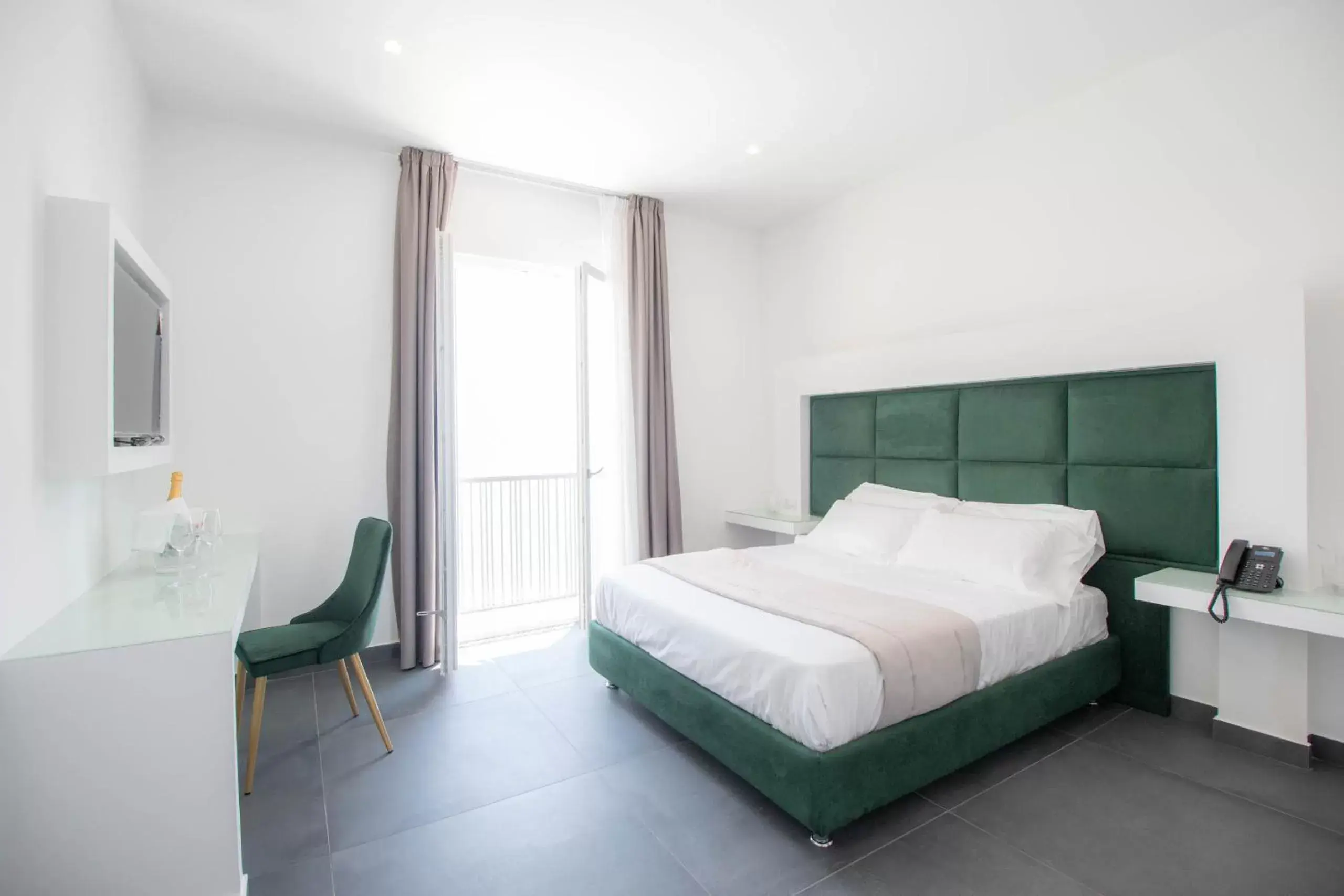 Double Room with Sea View in GRAND HOTEL SERAPIDE Double Room with Sea View in GRAND HOTEL SERAPIDE