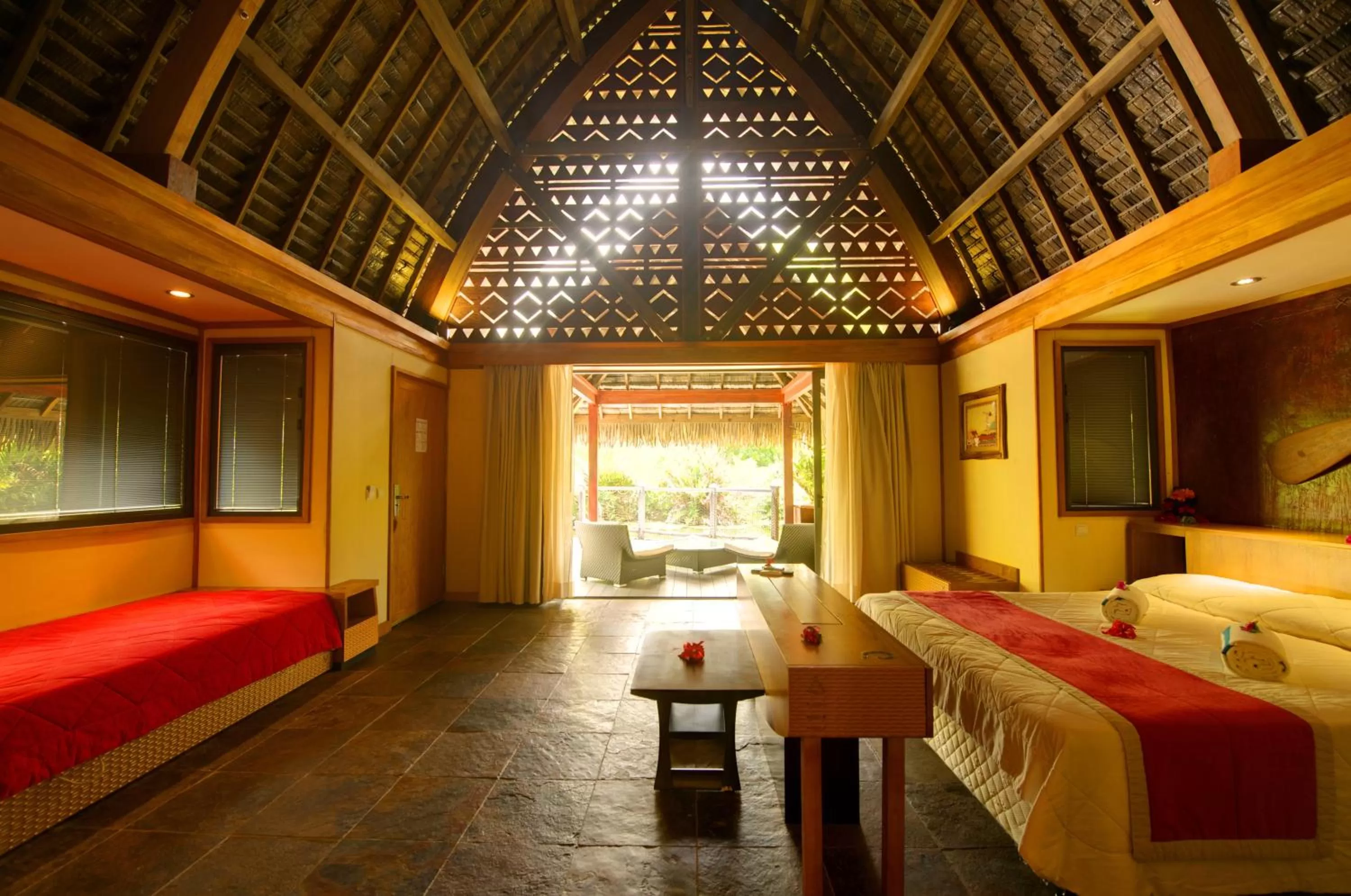 Photo of the whole room, Bed in Maitai Lapita Village Huahine