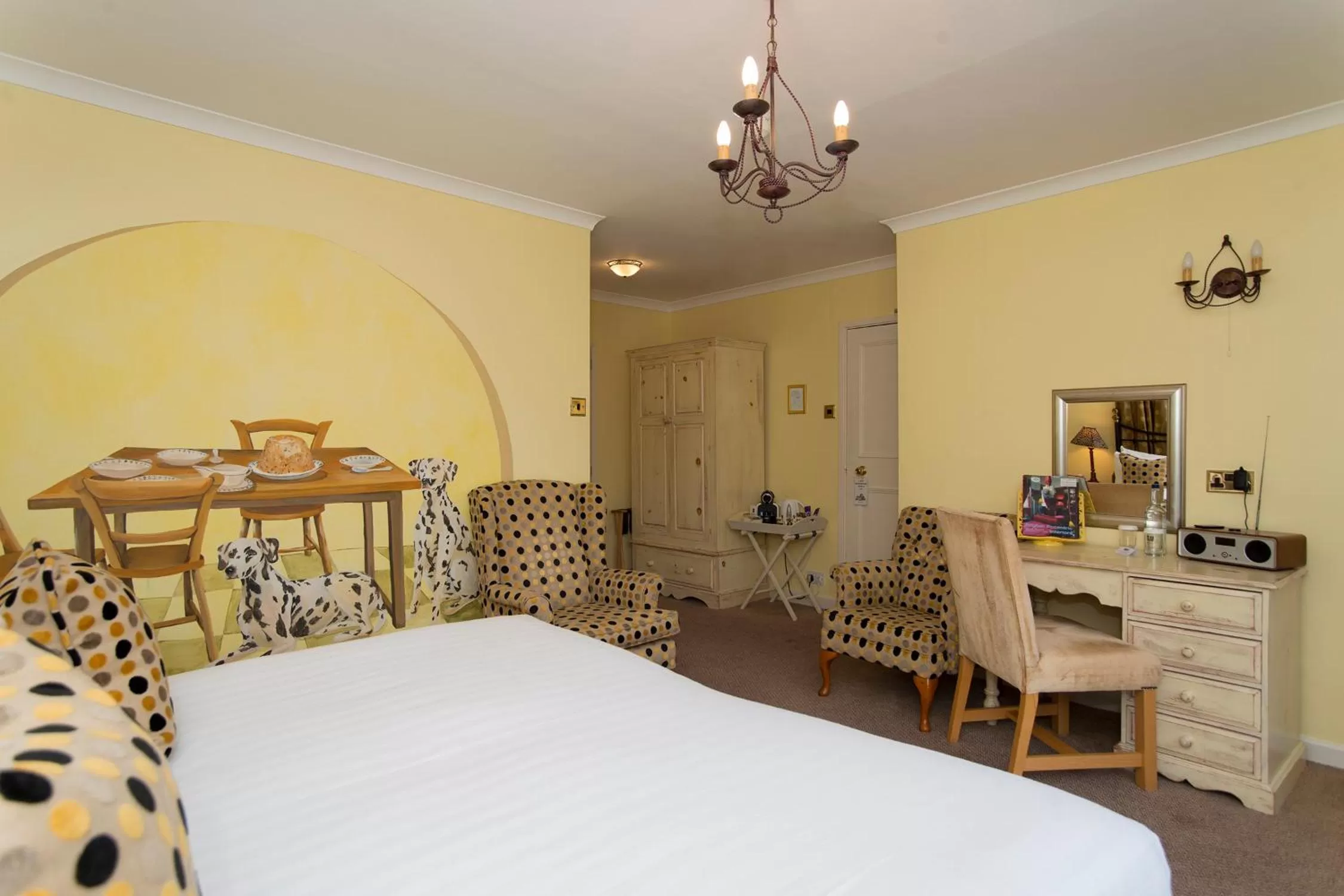 Bedroom, Bed in Three Ways House Hotel