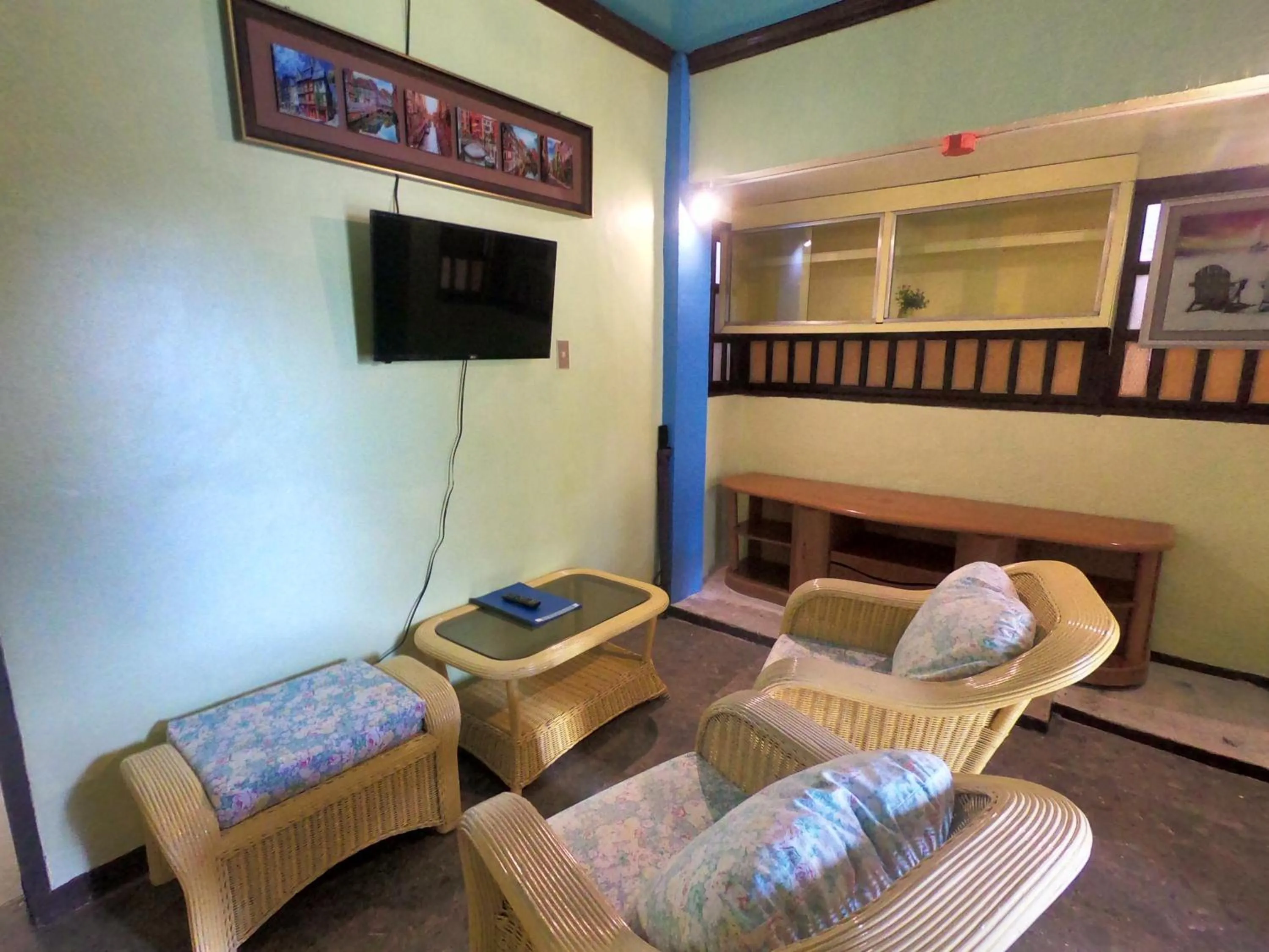 Bohol Sea Breeze Cottages and Resort