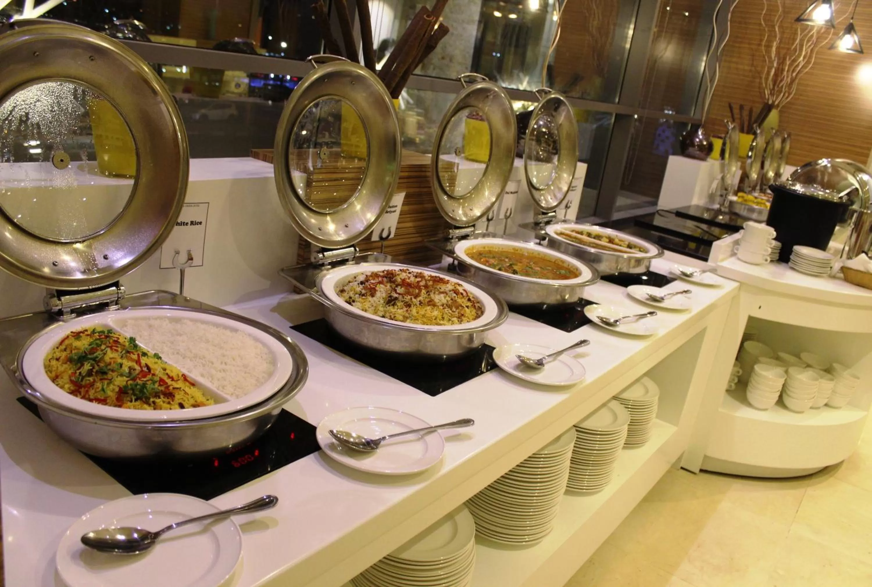 Restaurant/places to eat in Best Western Plus Pearl Creek