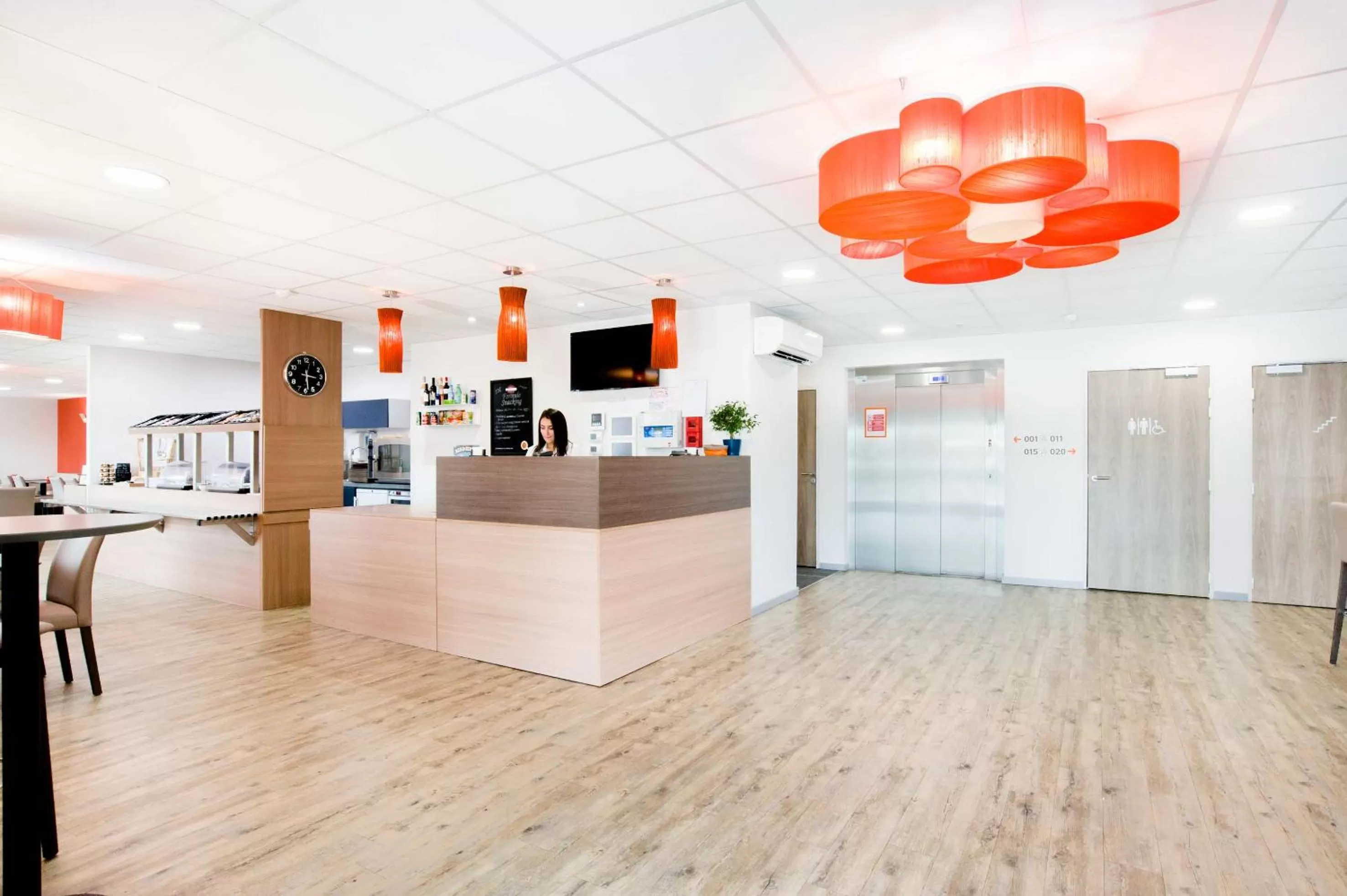 Lobby or reception in Dios Hotel