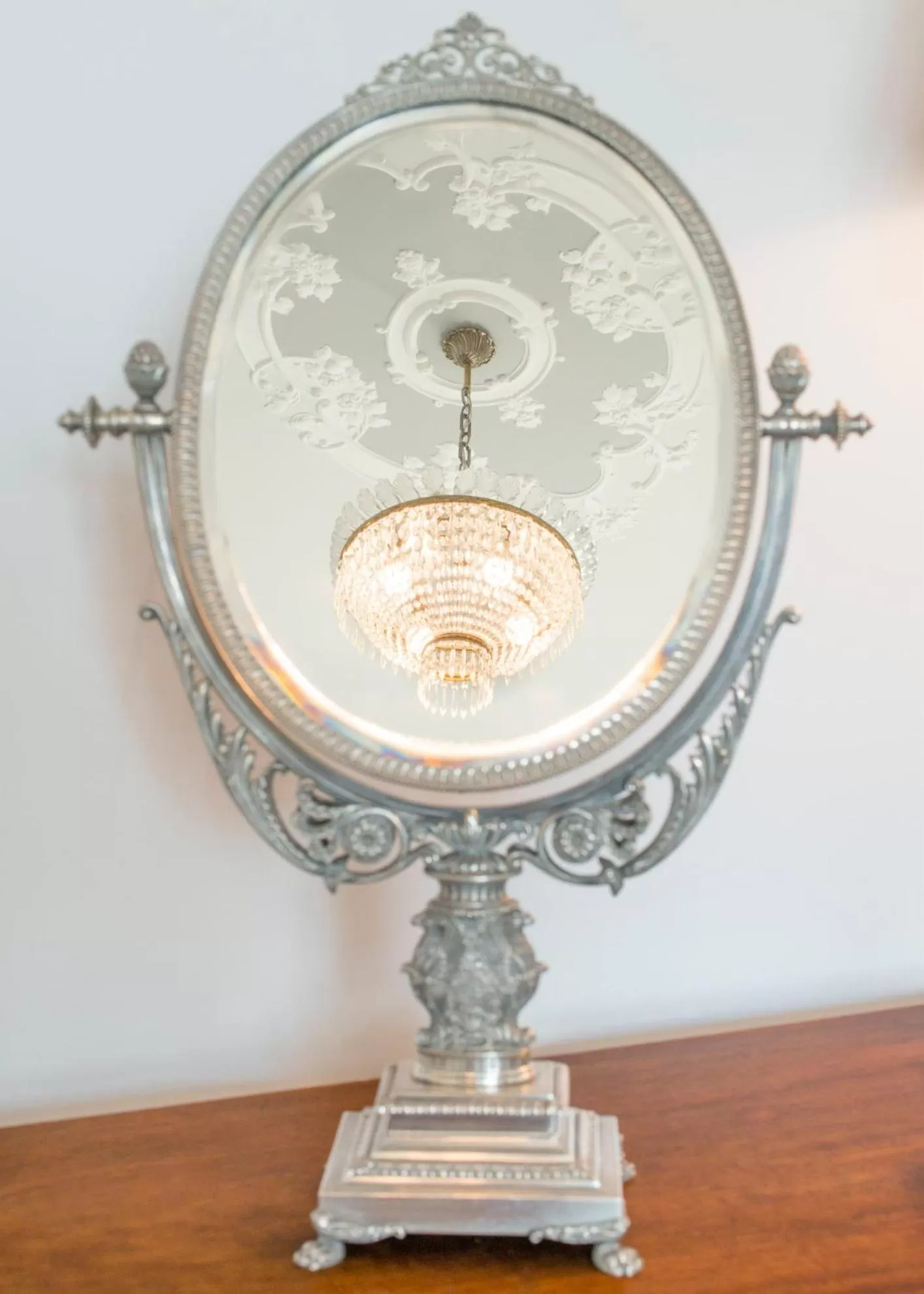 Decorative detail in Vittoria - house of charme