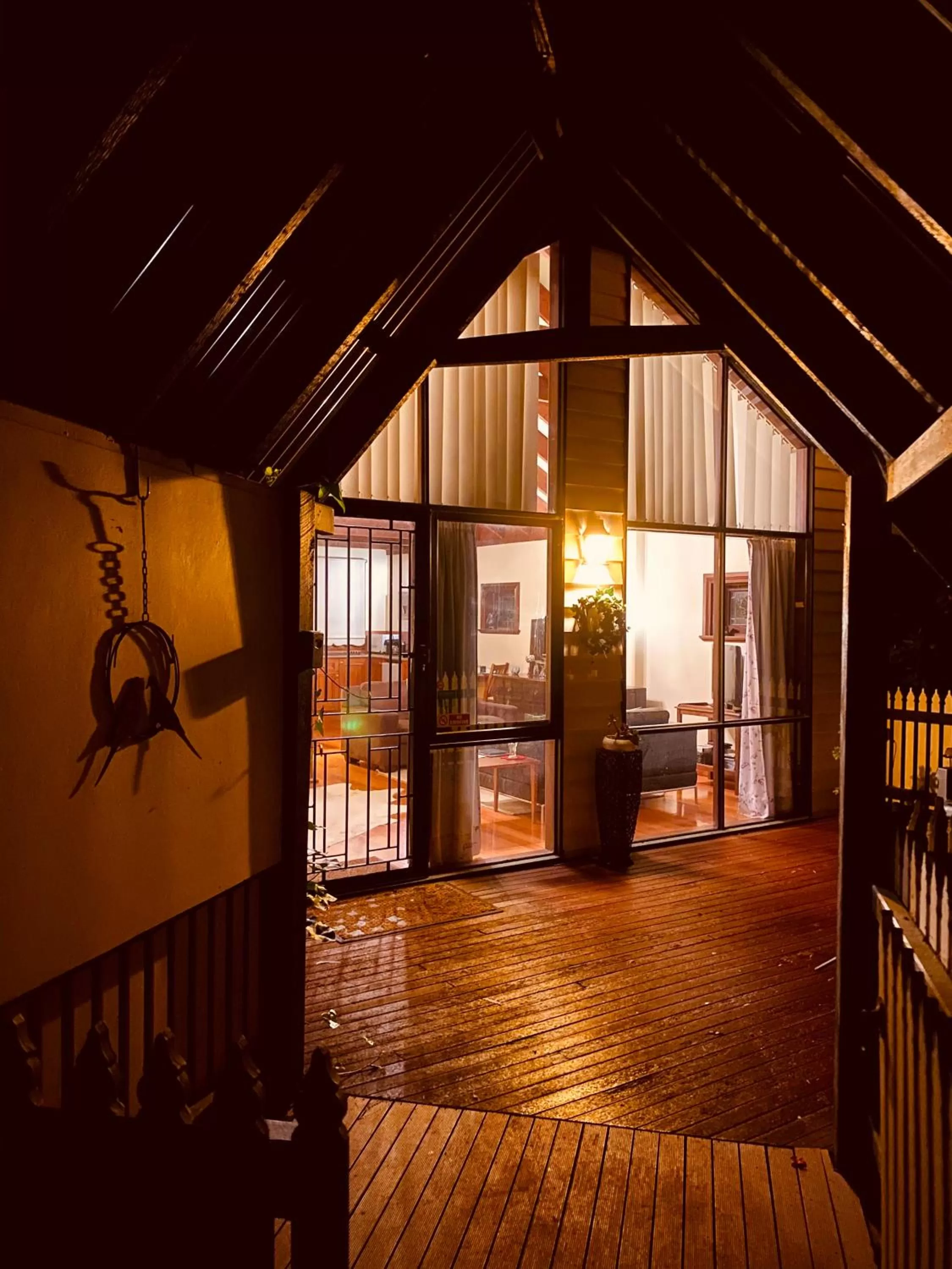Property building in Cambridge Cottages