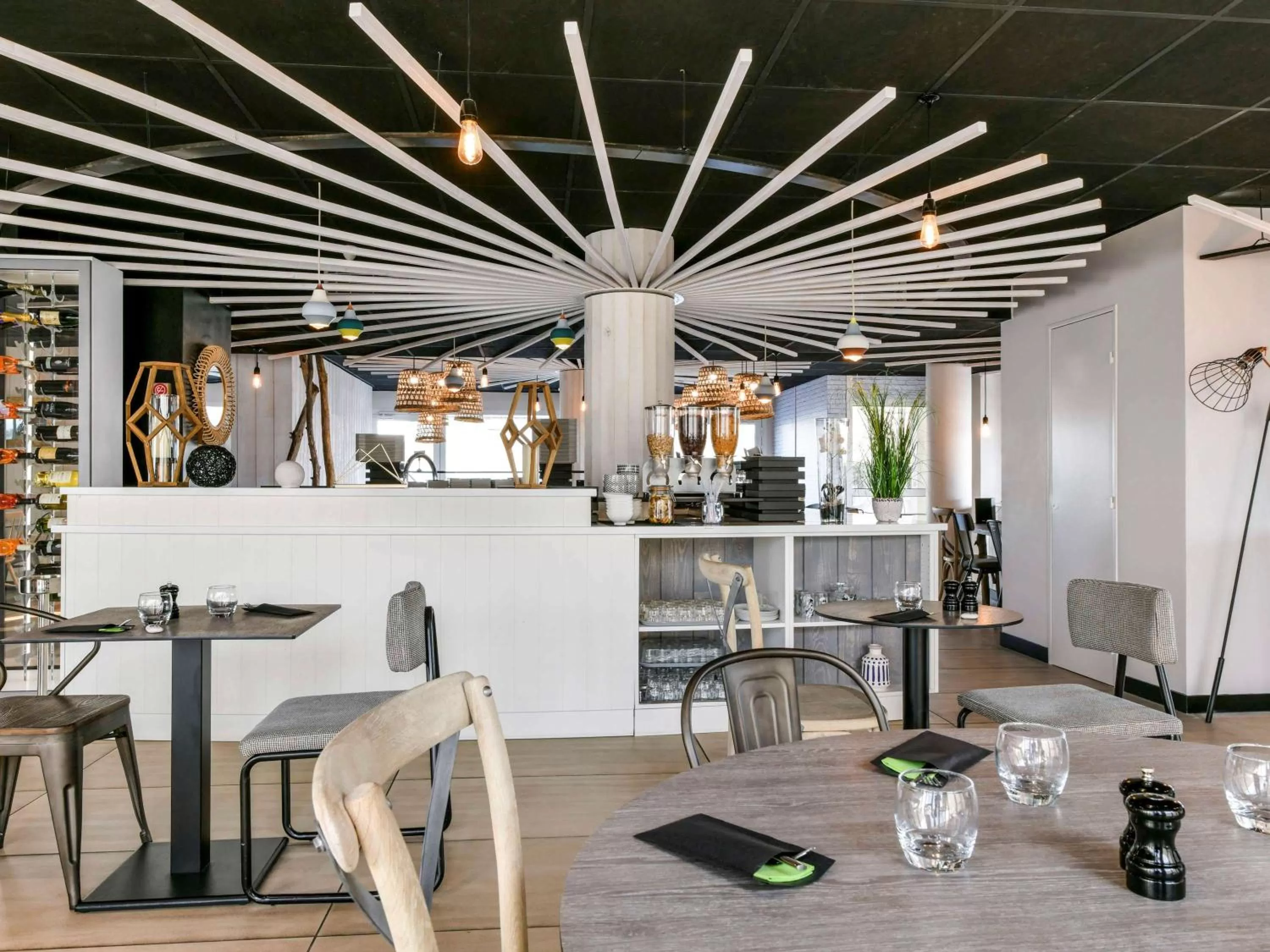 Restaurant/places to eat in ibis styles La Rochelle Thalasso Chatelaillon