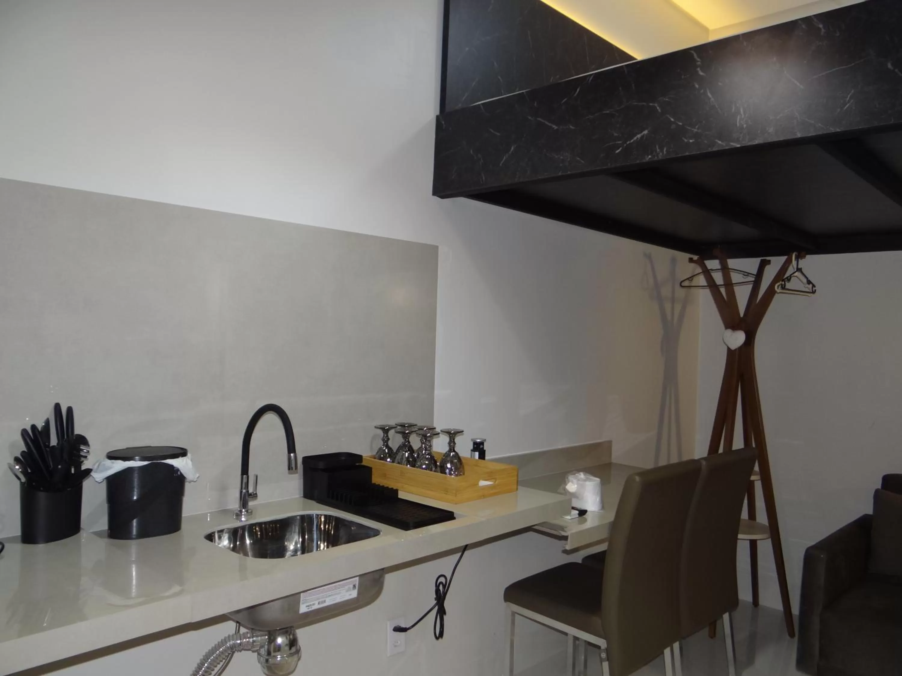 Kitchen/Kitchenette in ZANI APART HOTEL 520i