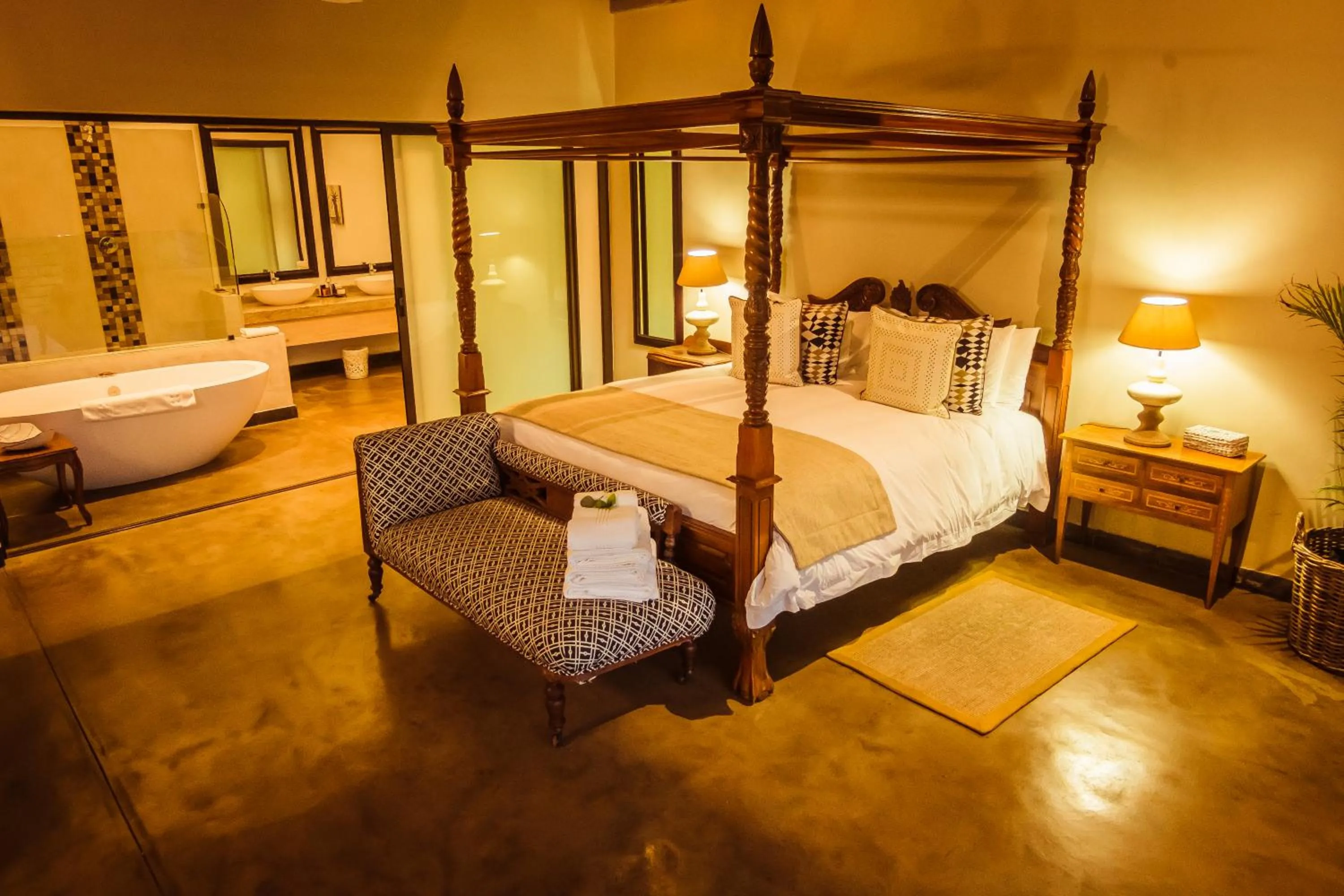 Bed in Bushveld Terrace Safari Hotel, Lodge & Spa