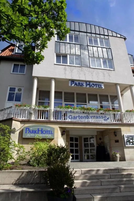 Facade/entrance in Parkhotel Altes Kaffeehaus
