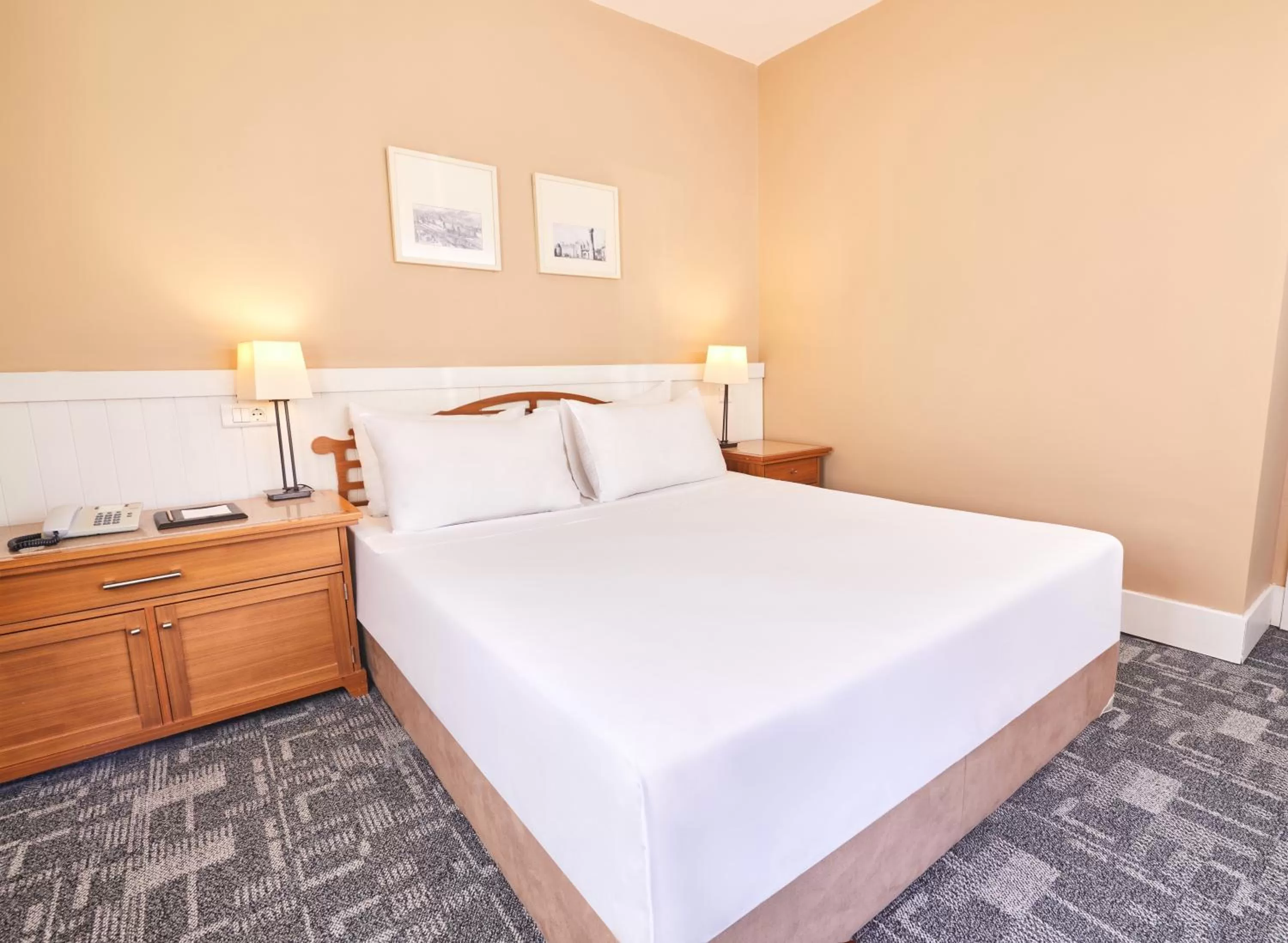 Photo of the whole room, Bed in Dedeman Palandoken Ski Lodge Hotel