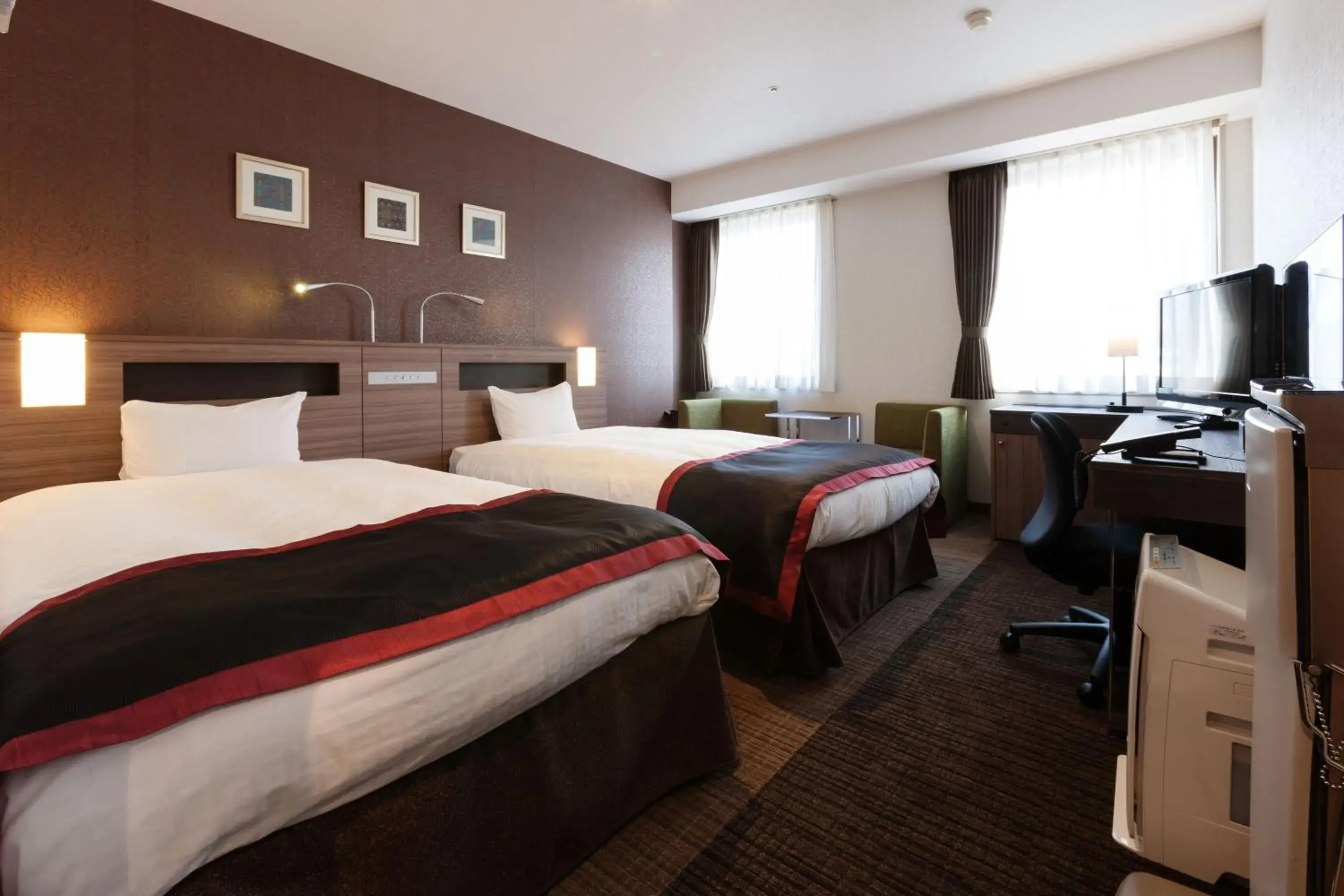 Hollywood Twin Room - Non Smoking in Onomichi Kokusai Hotel Hollywood Twin Room - Non Smoking in Onomichi Kokusai Hotel