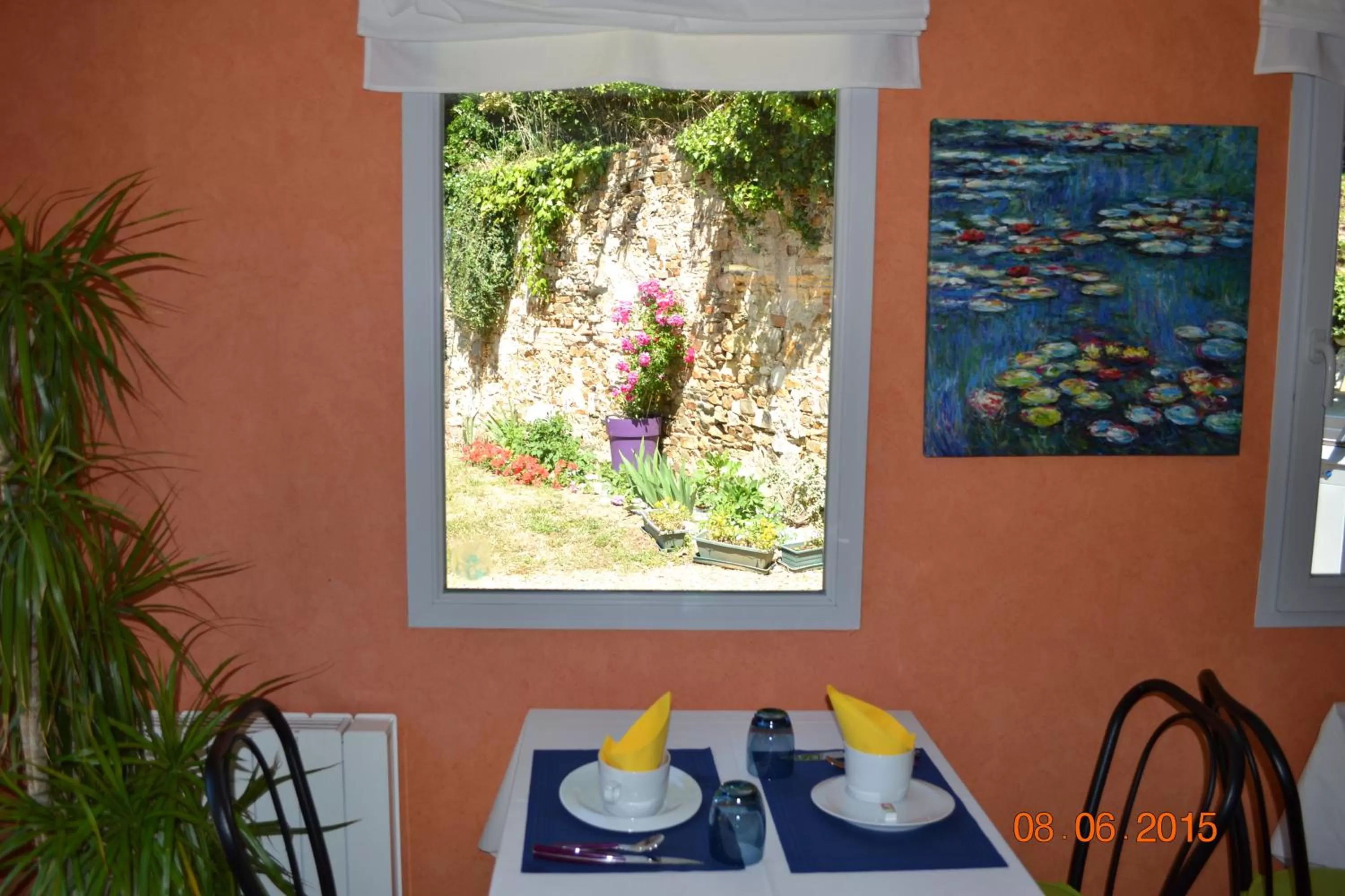 Restaurant/places to eat in Hôtel Le Castel