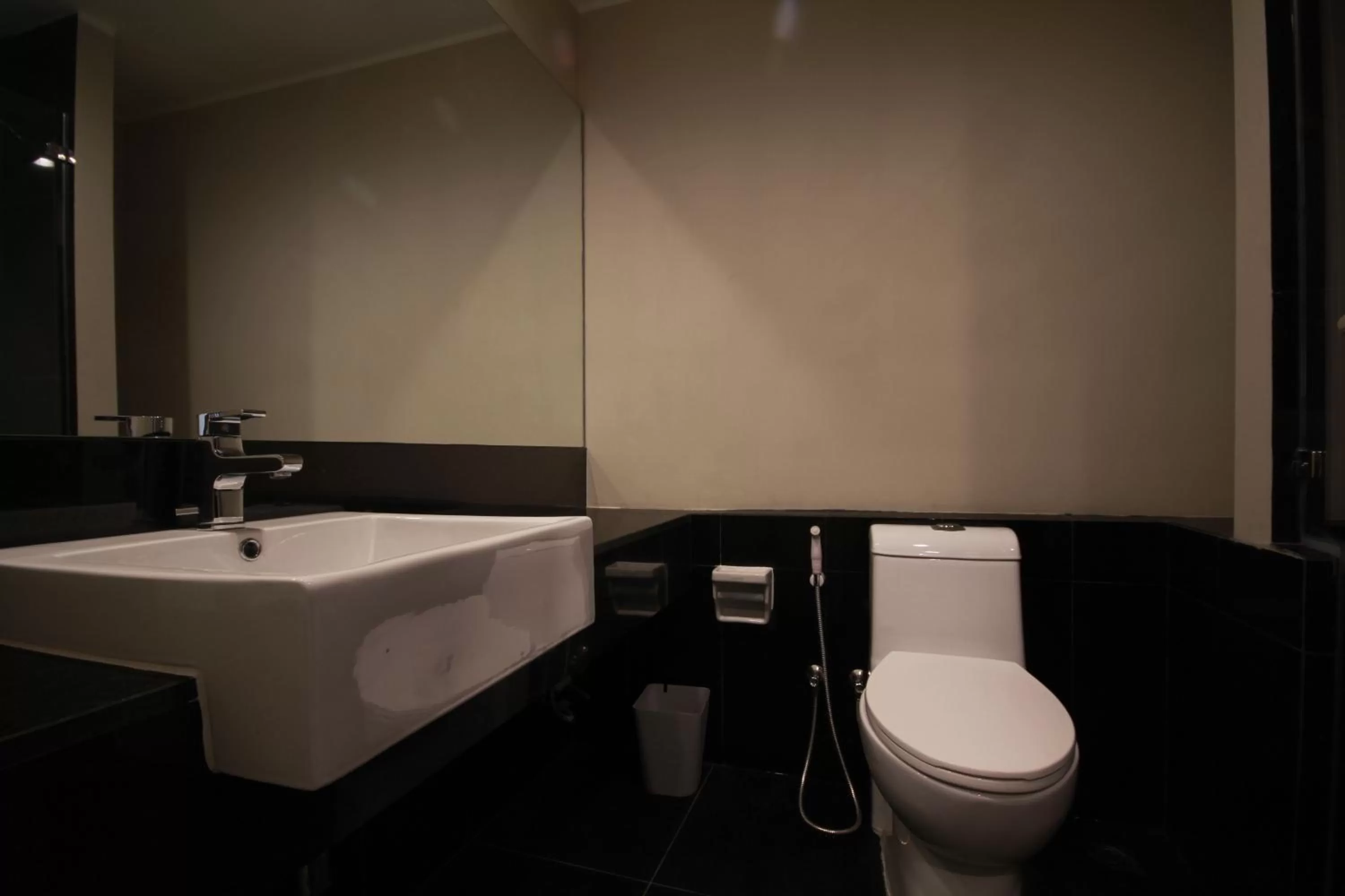 Bathroom in Sereine Sukhumvit 39