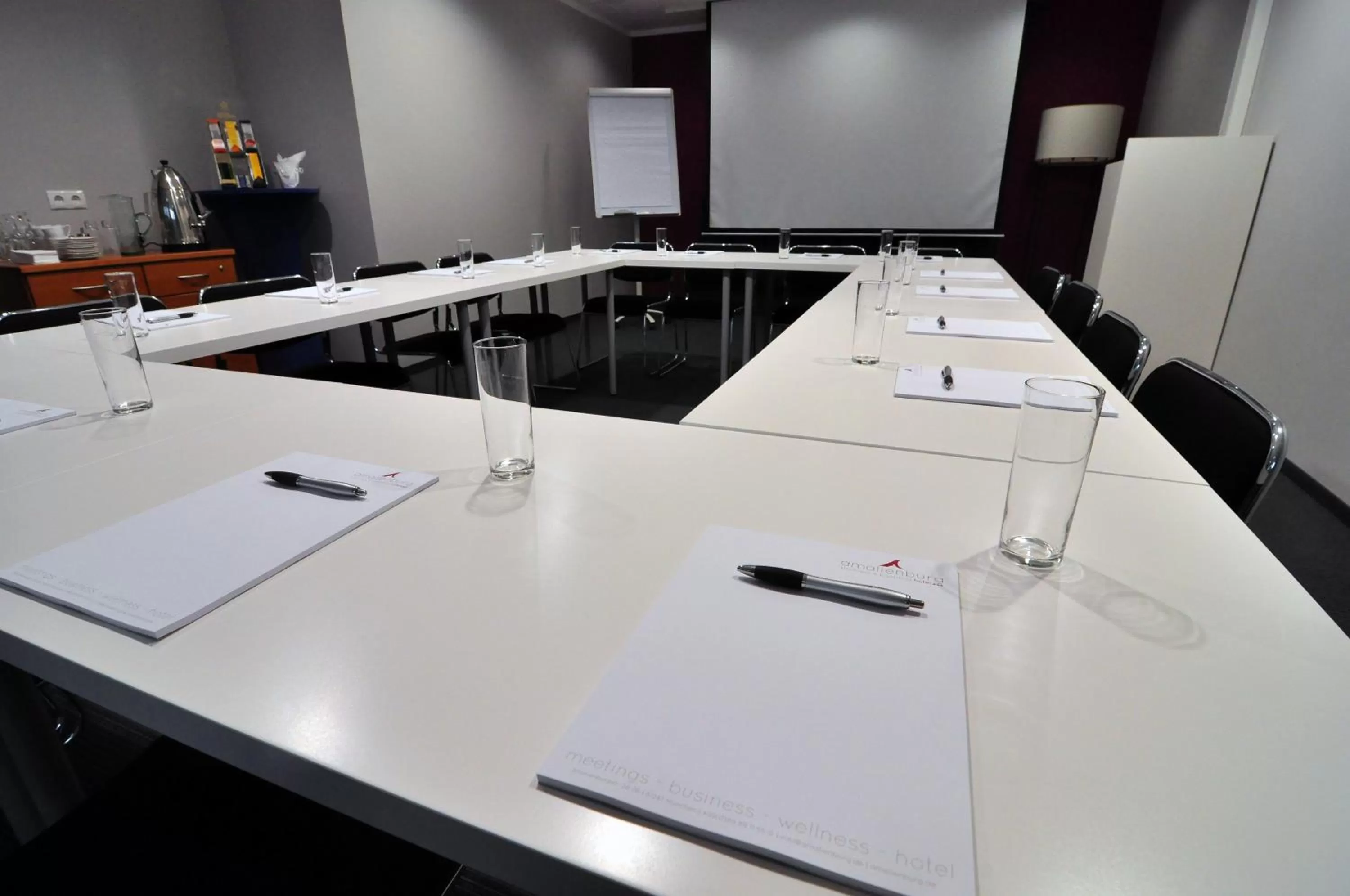 Business facilities in Amalienburg - Boutique & Boarding Hotel