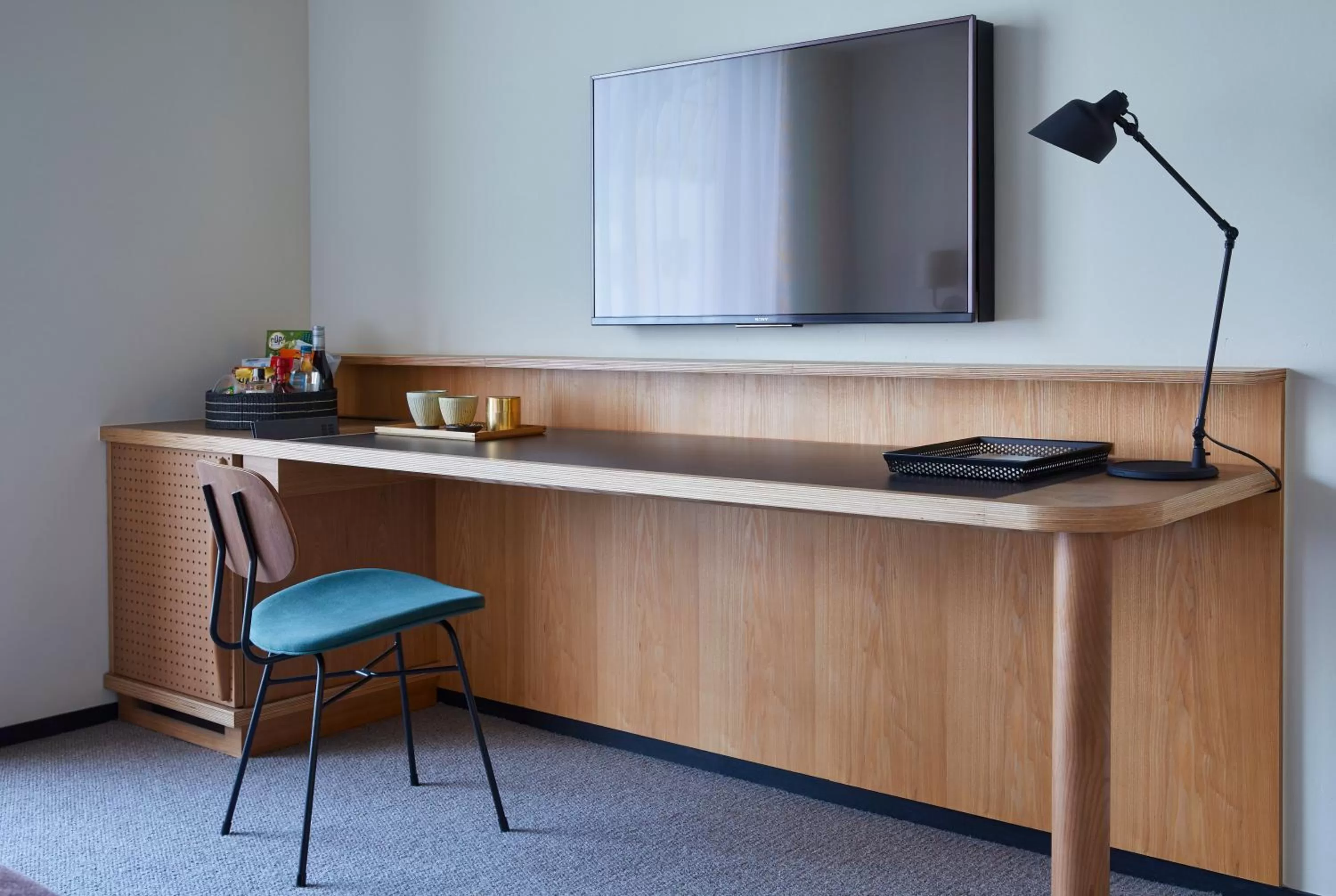 TV and multimedia in Ace Hotel Kyoto