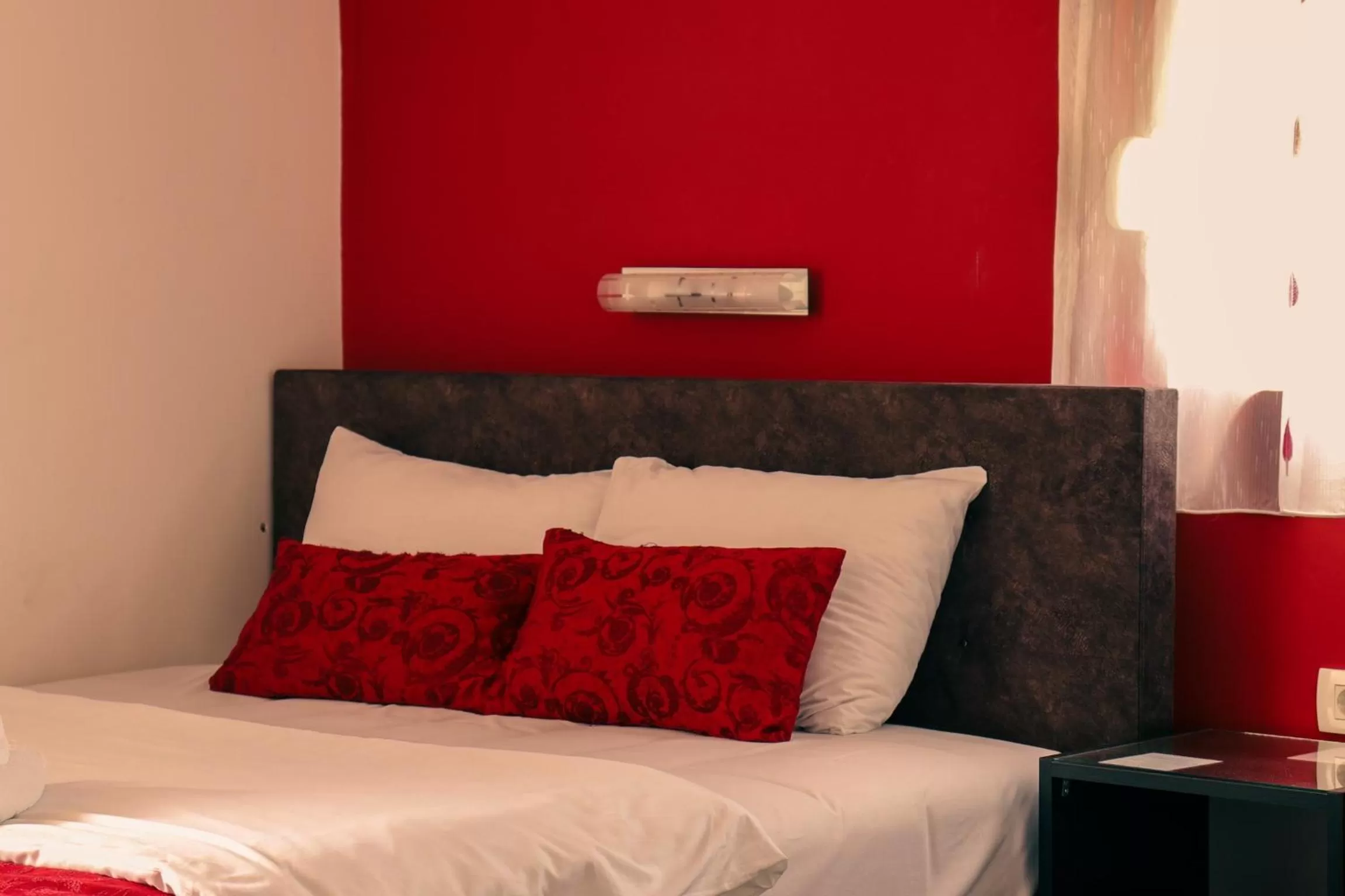 Bed in Restoran & Motel Manjež