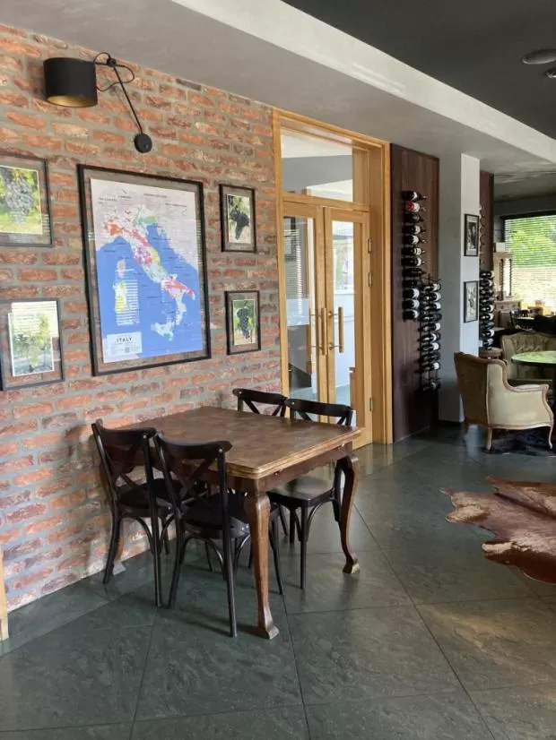 Restaurant/places to eat in Willa Pastel