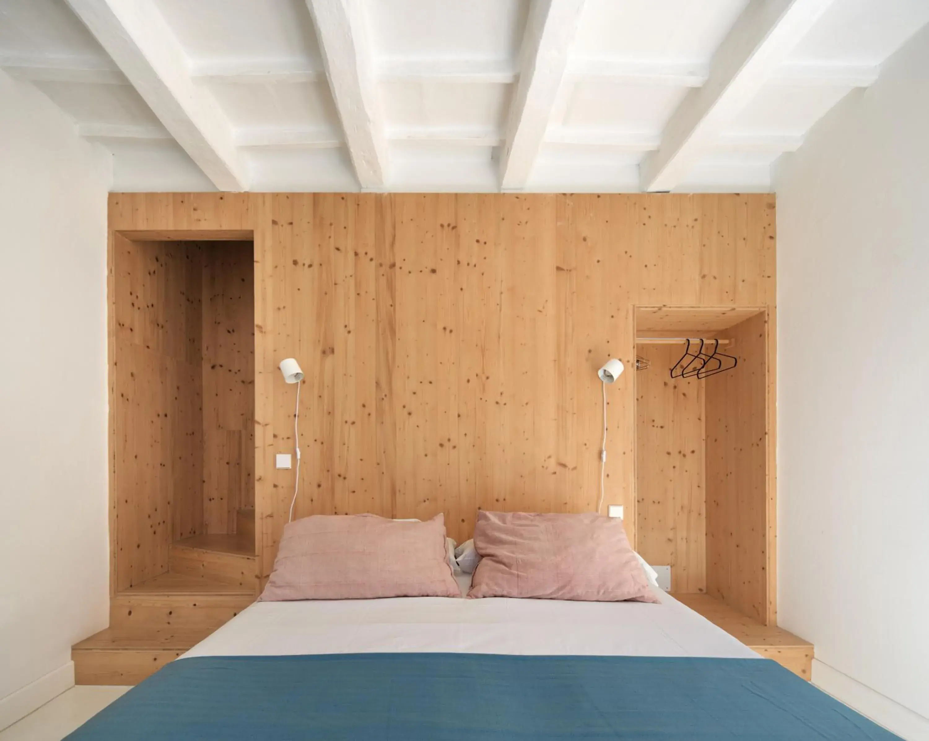 Duplex Two-Bedroom with Terrace - single occupancy in Hotel Hevresac Singular & Small Duplex Two-Bedroom with Terrace - single occupancy in Hotel Hevresac Singular & Small