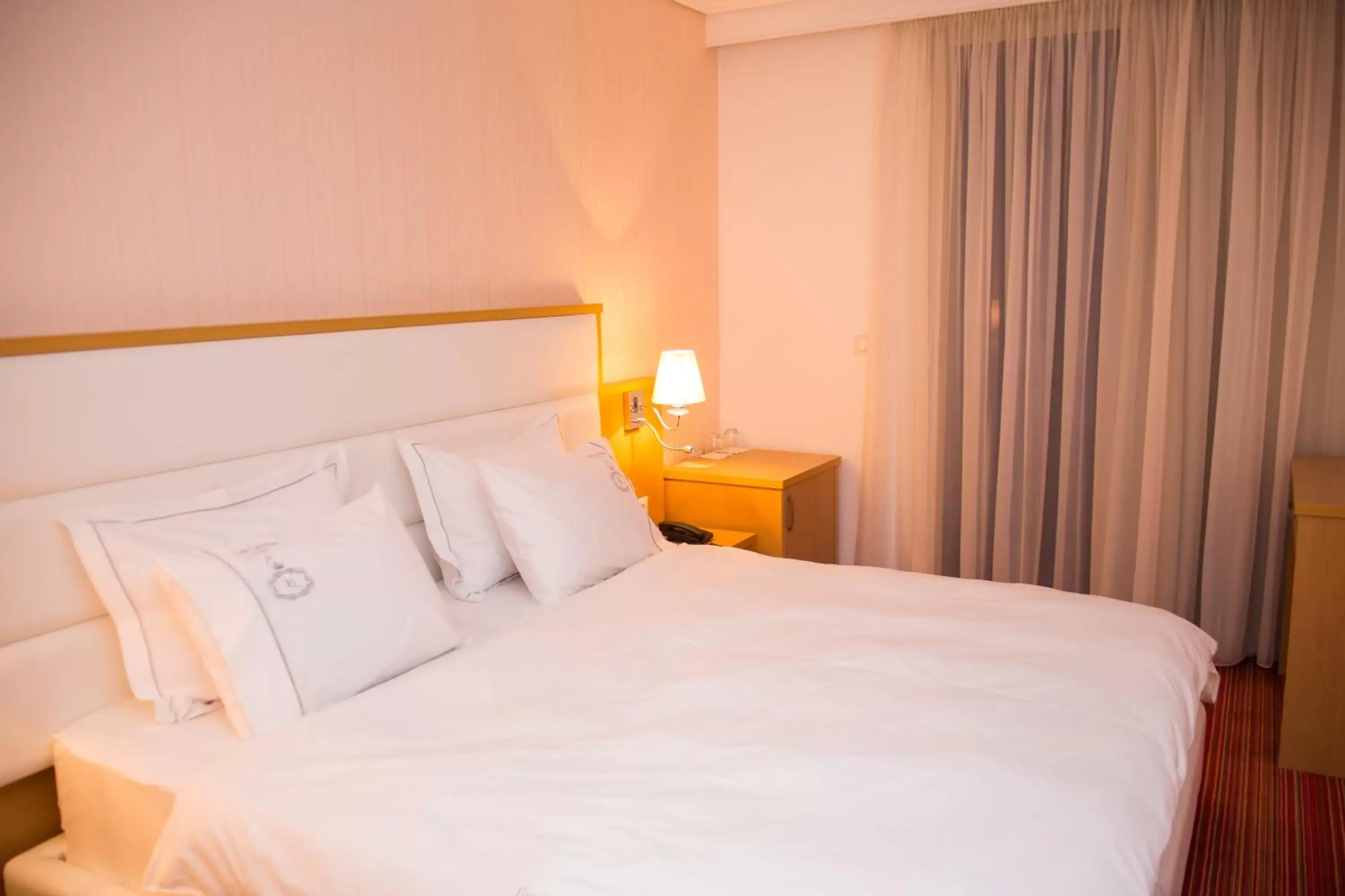 Double Room with Balcony and Sea View in Santa Quaranta Premium Resort Double Room with Balcony and Sea View in Santa Quaranta Premium Resort