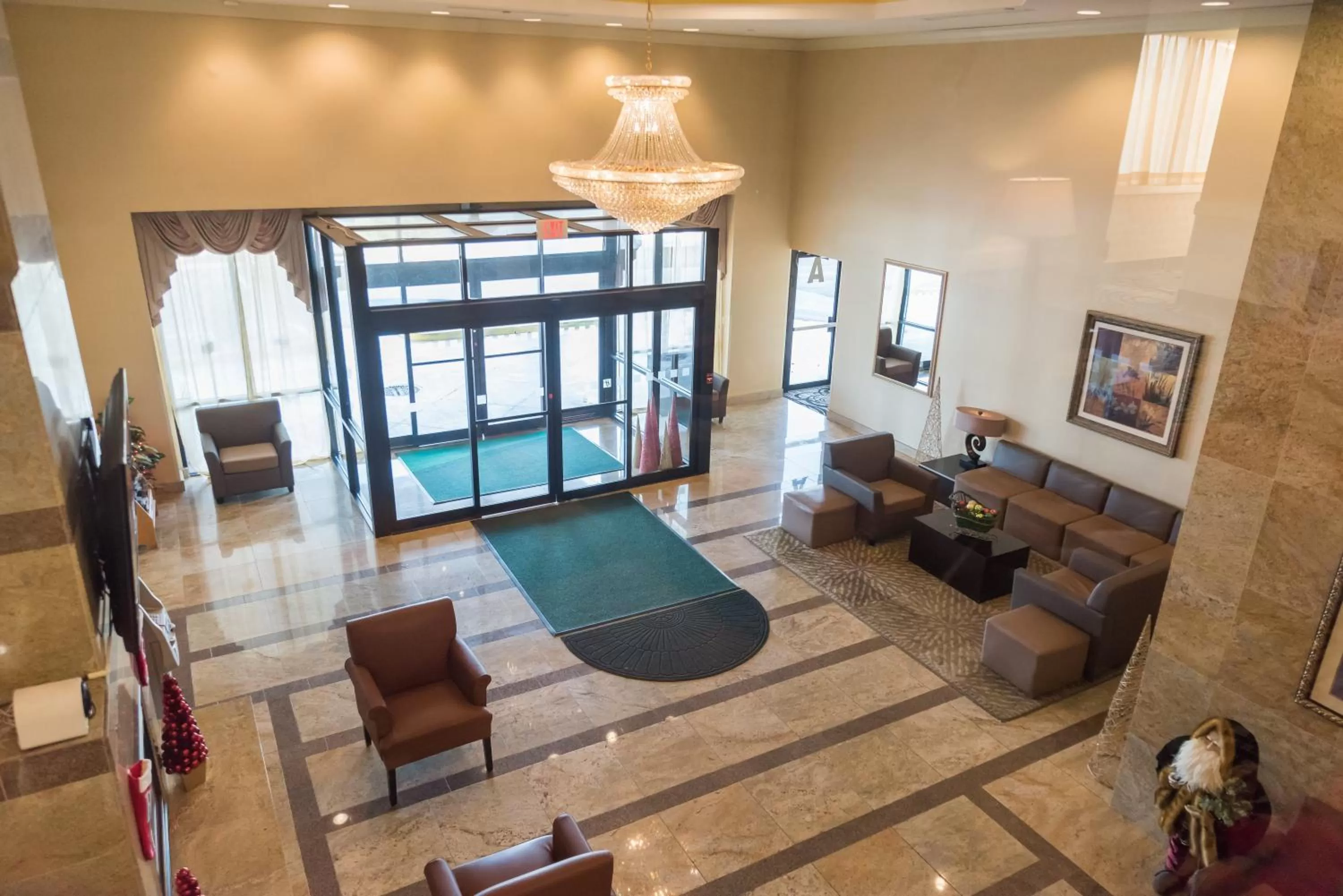 Property building in Holiday Inn Hazlet by IHG