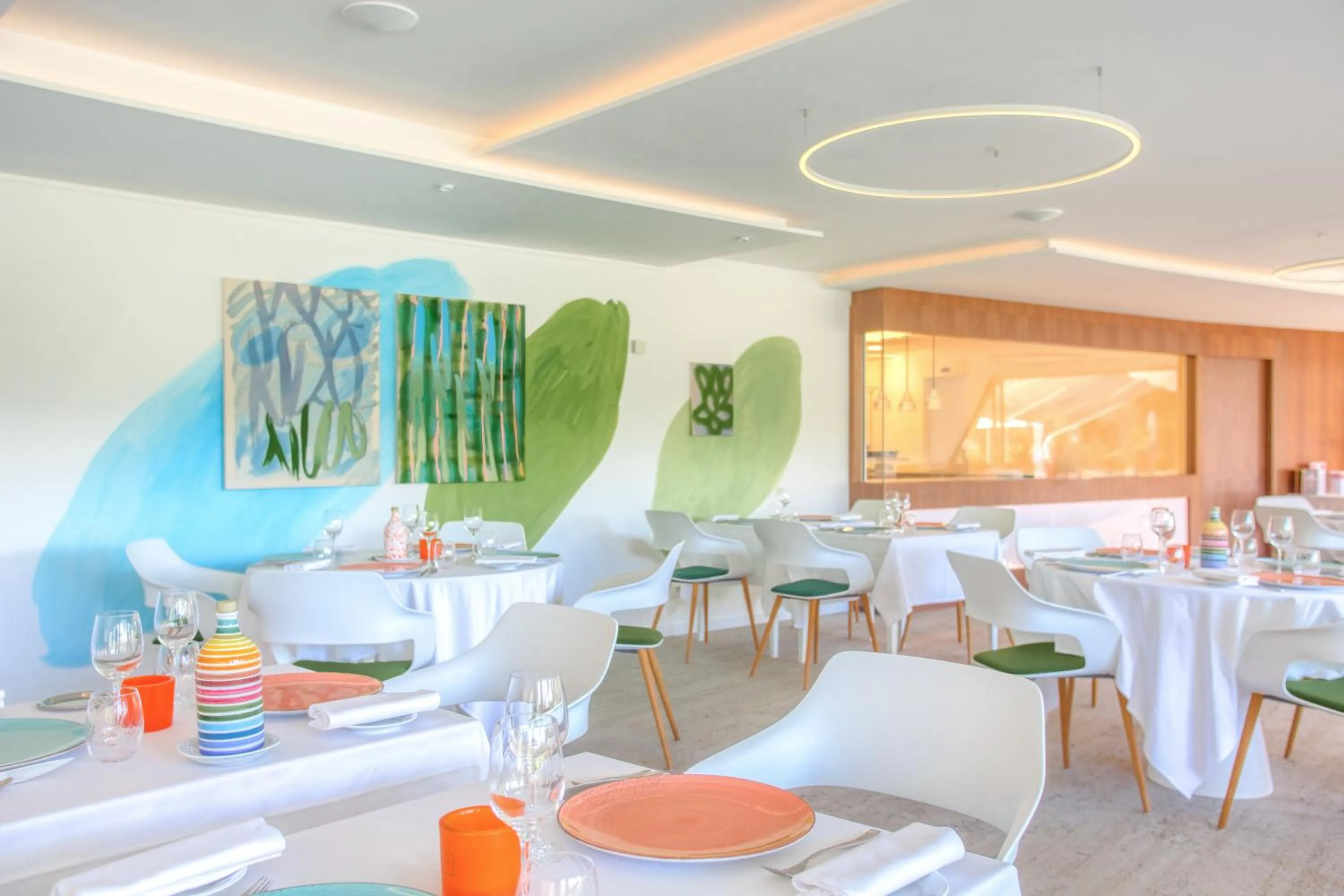 Restaurant/places to eat in Hotel Restaurant La Vague de Saint Paul