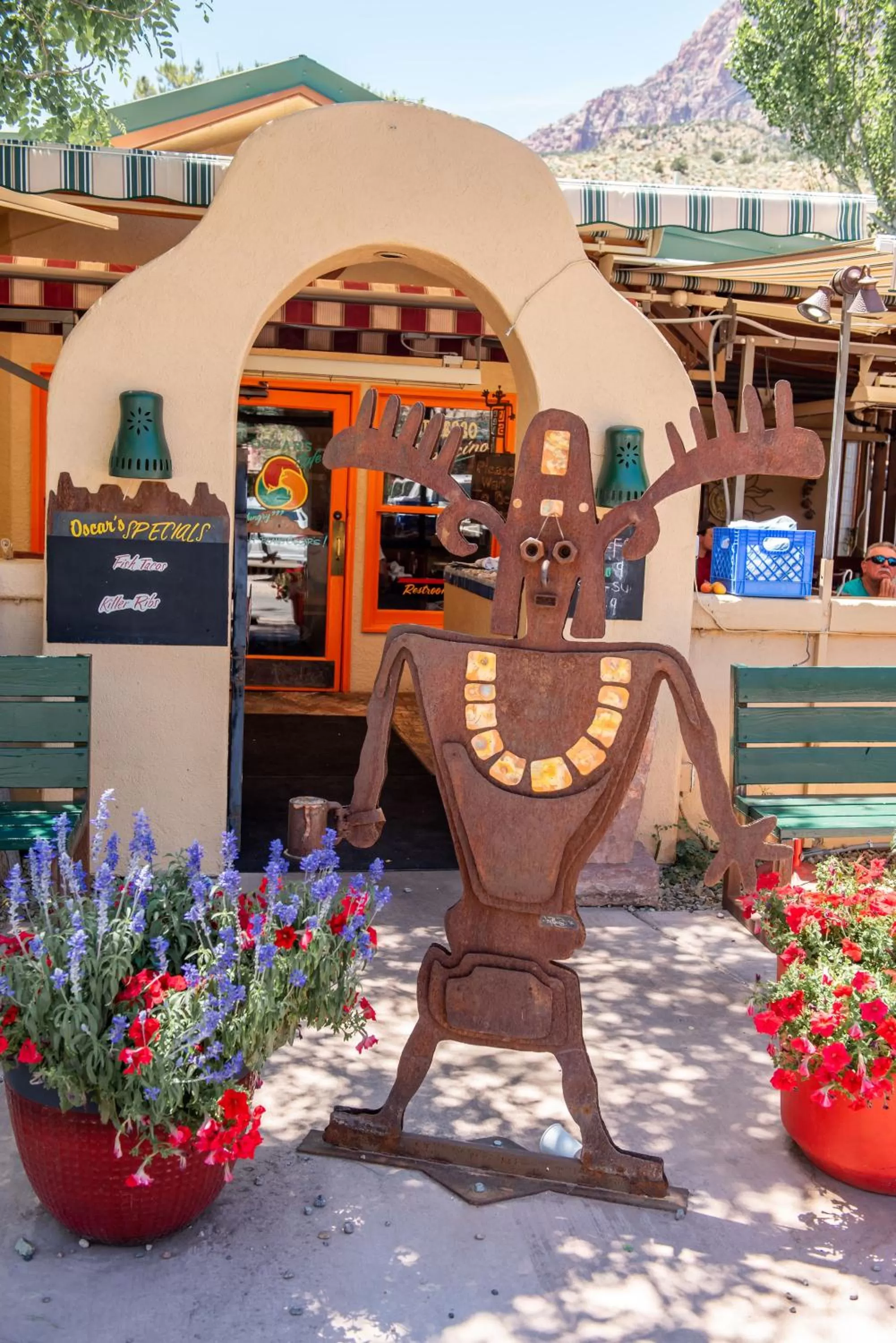 Breakfast in Red Rock Inn Cottages