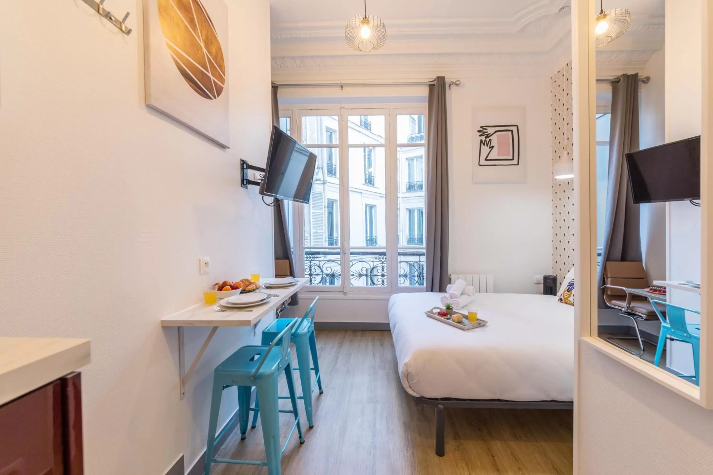 Photo of the whole room, Bed in WS Haussmann - La Fayette