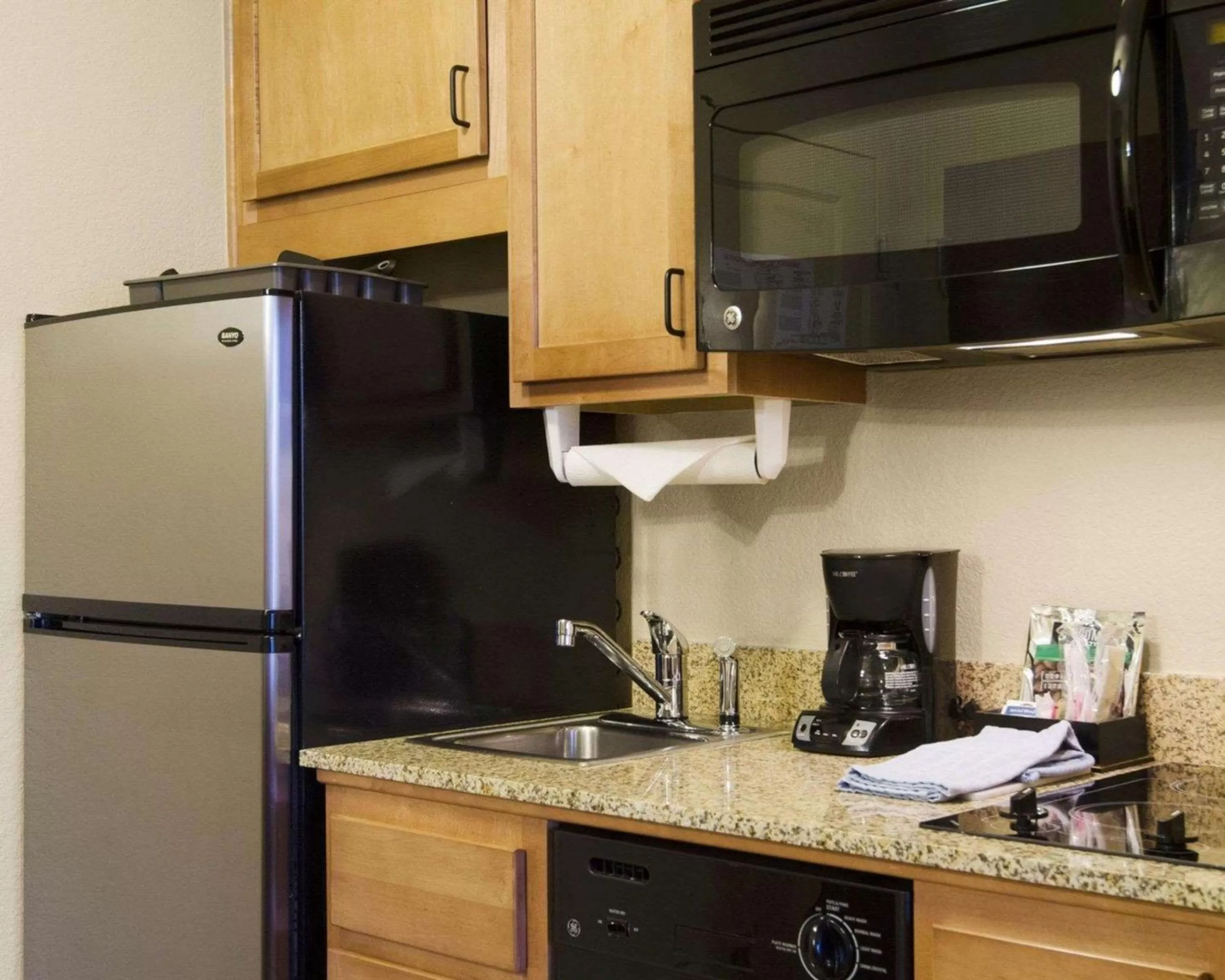 Photo of the whole room in Affordable Suites of America Rogers - Bentonville