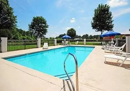 Swimming pool in Days Inn by Wyndham Mocksville
