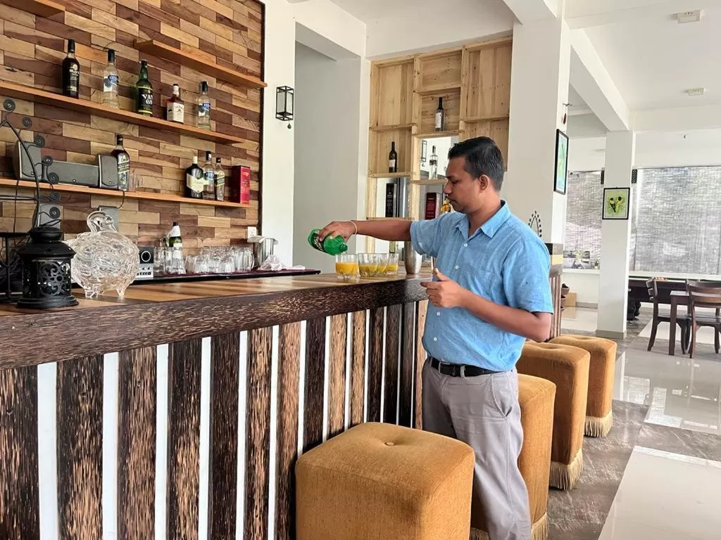 Lounge or bar in Kandy Rivers Edge Nature Resort