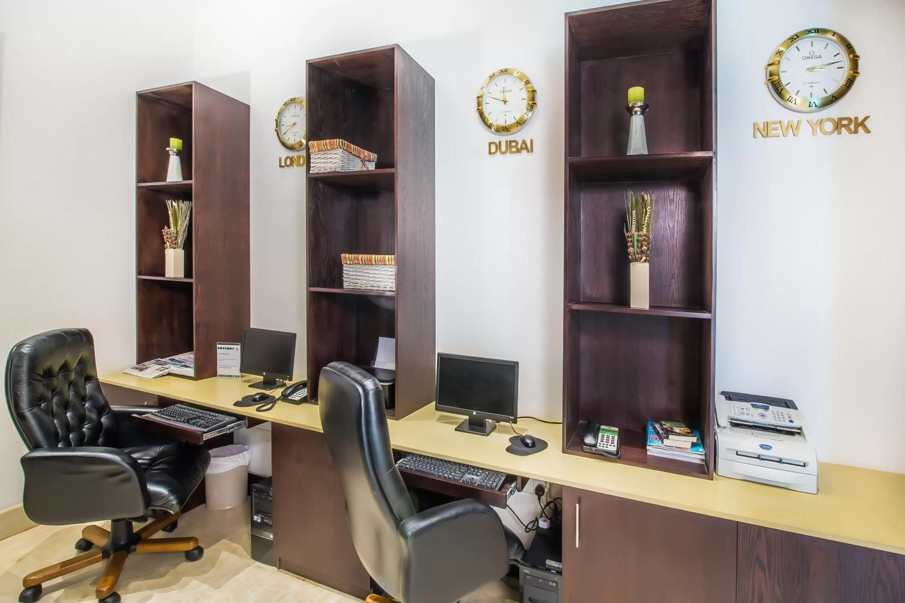 Other in Sunday Hotel Holiday international Dubai