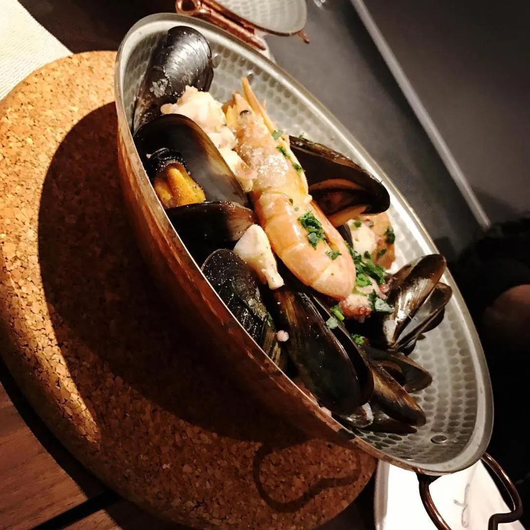 Restaurant/places to eat in Hotel Europa