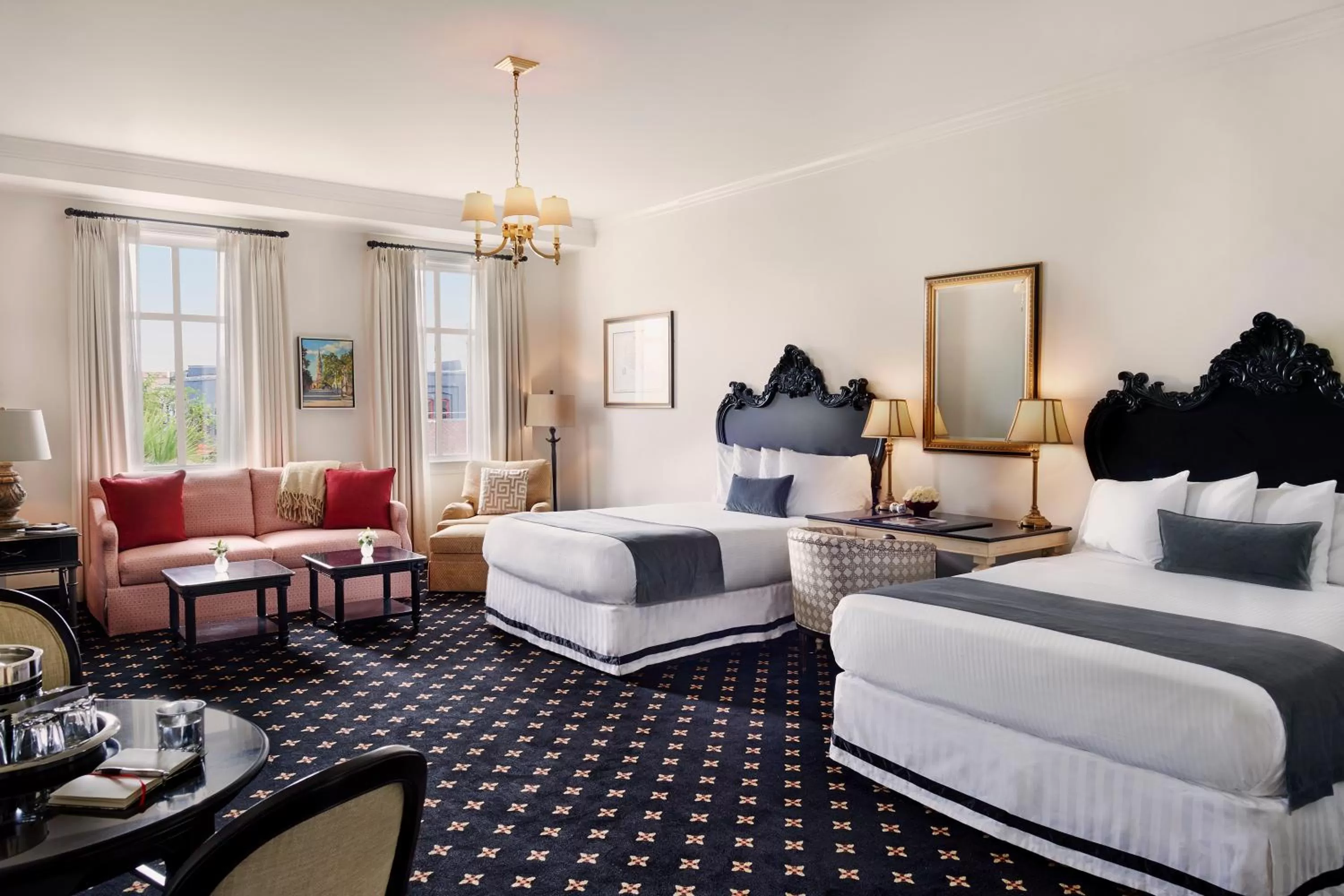 Photo of the whole room in French Quarter Inn