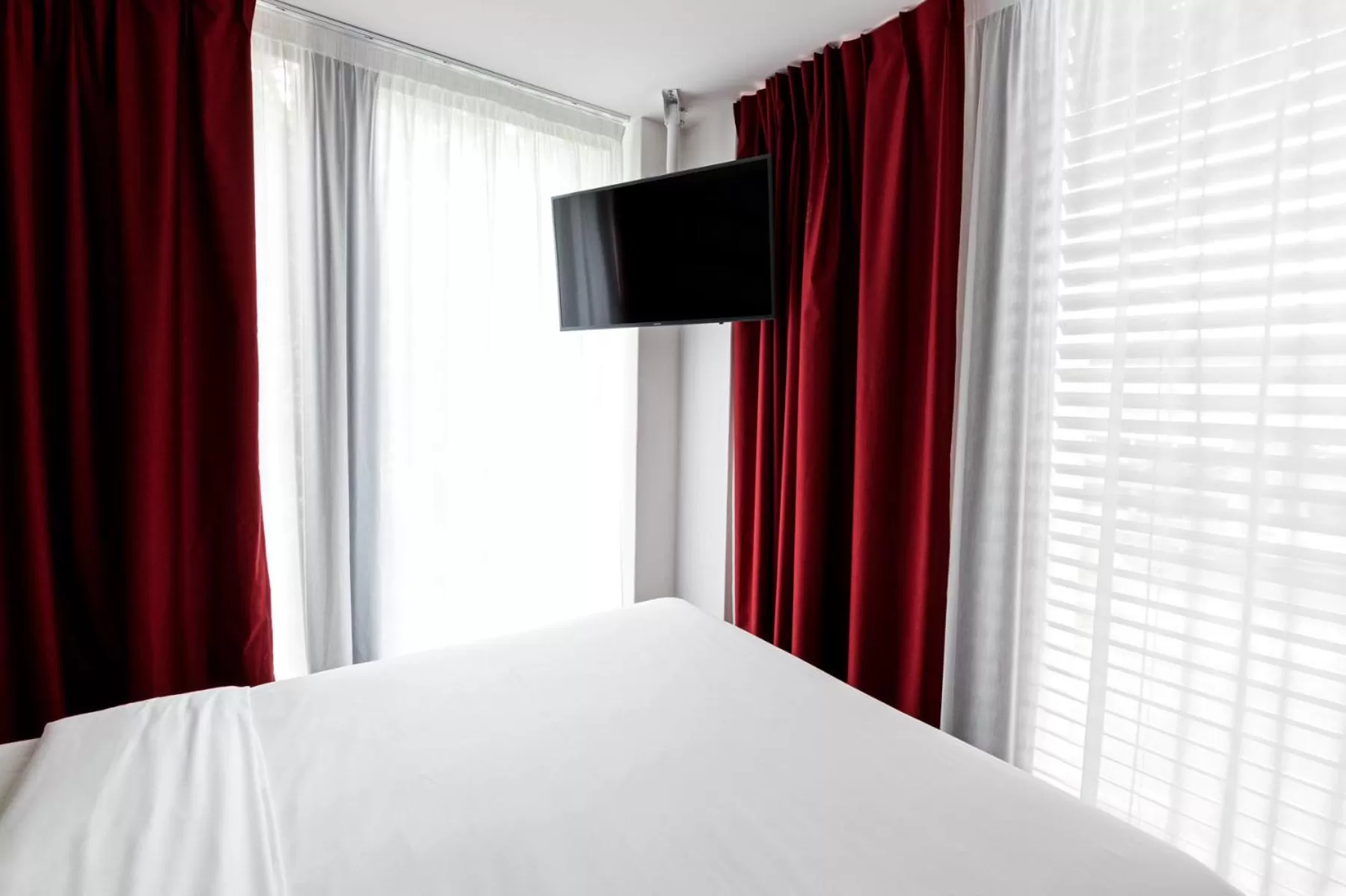 Bed in B&B HOTEL Zürich Wallisellen