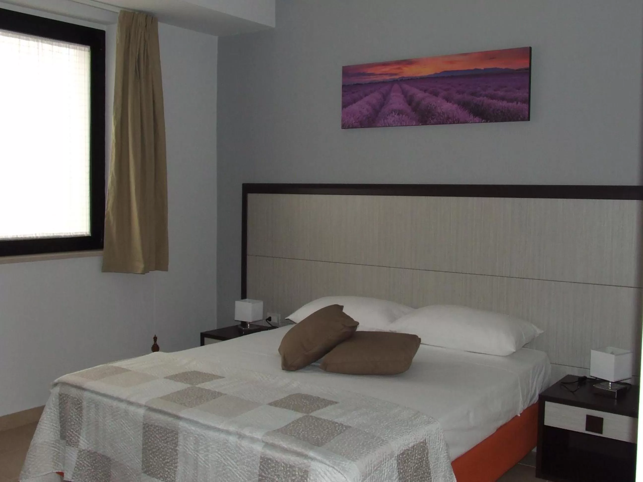 Photo of the whole room, Bed in L'incontro