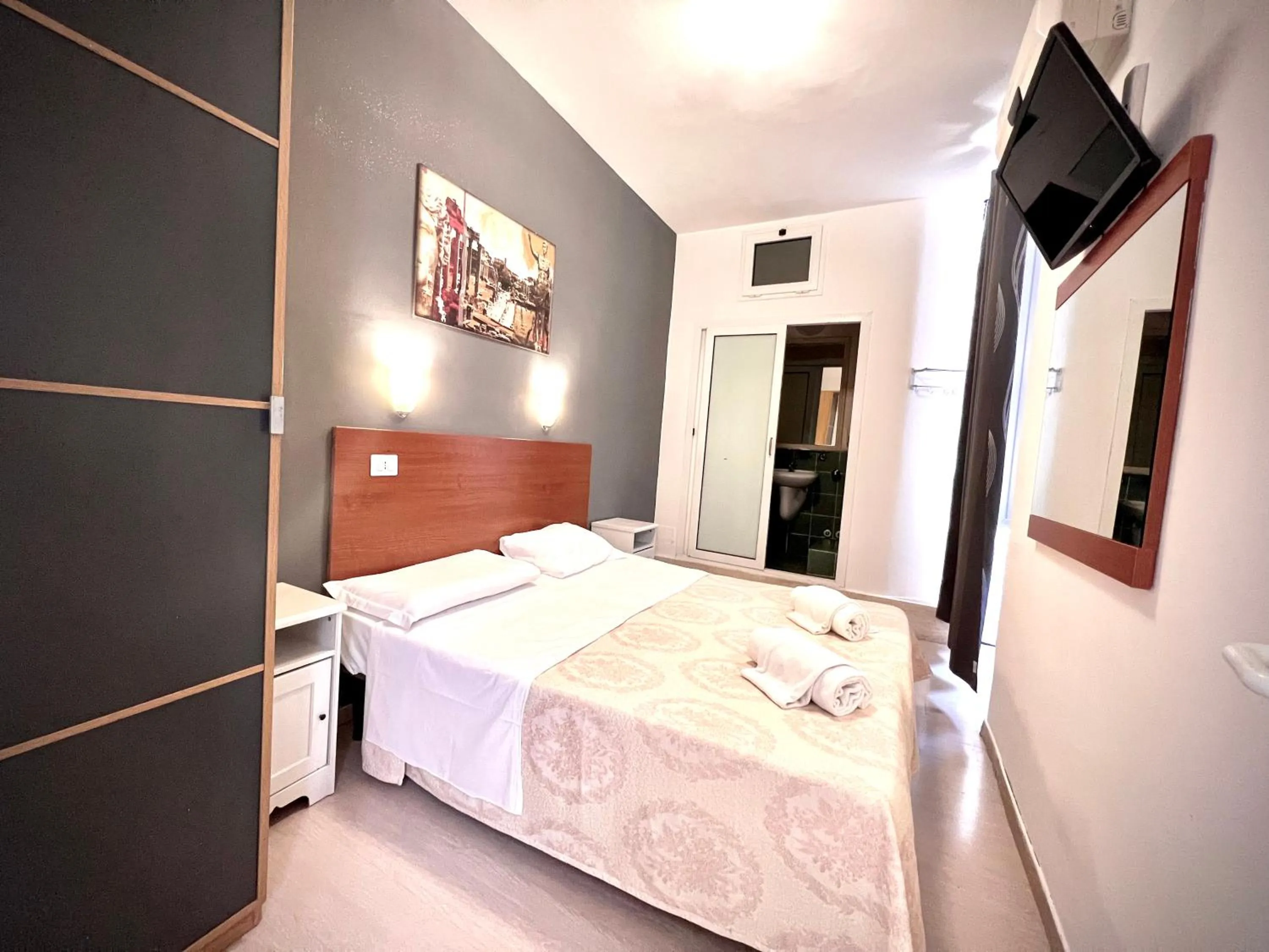 Alius and Freerome Hotel