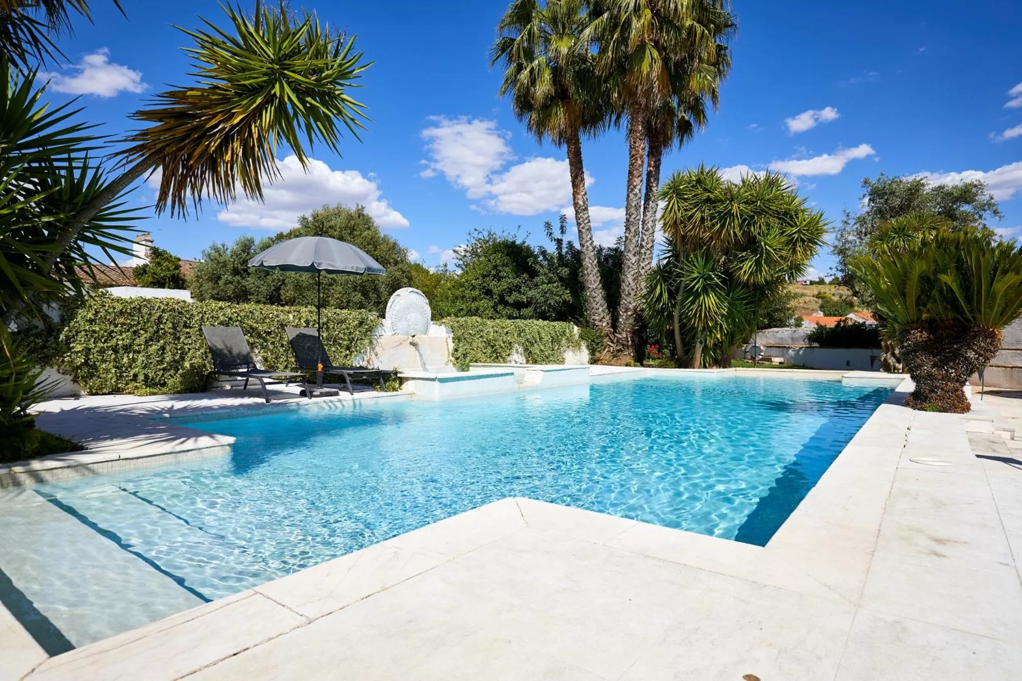 Swimming pool in Pateo dos Solares Charm Hotel