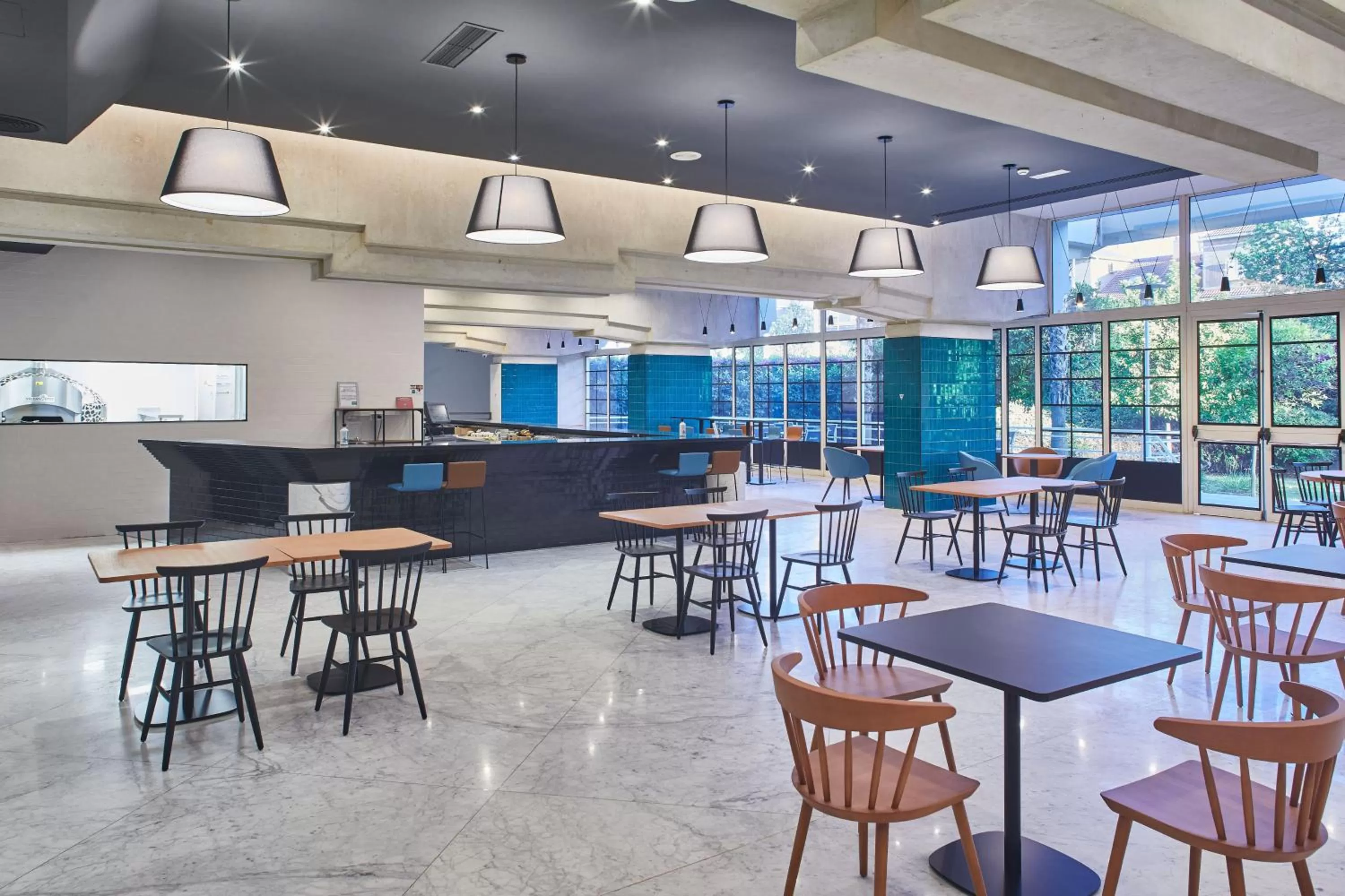 Restaurant/places to eat in Silken Al-Andalus Palace