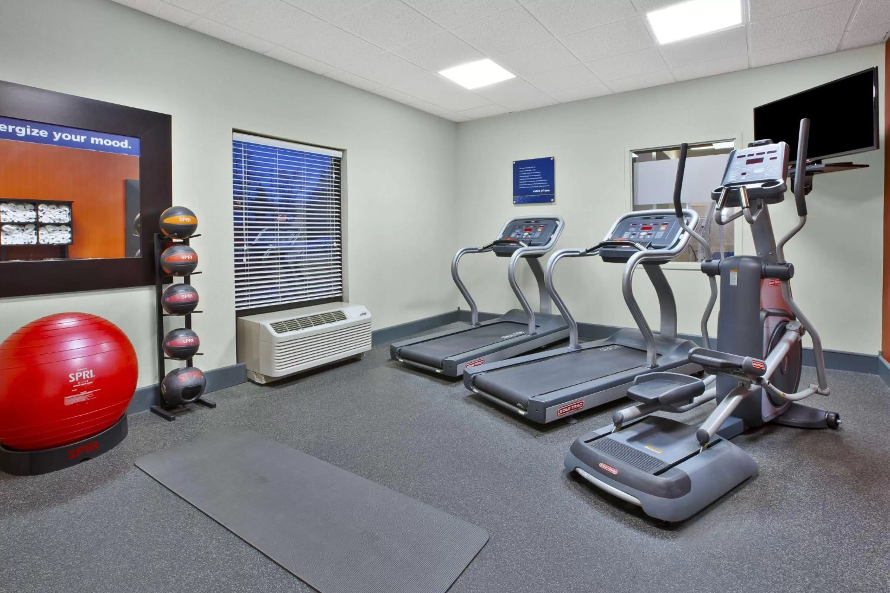 Fitness centre/facilities in Hampton Inn & Suites Springboro